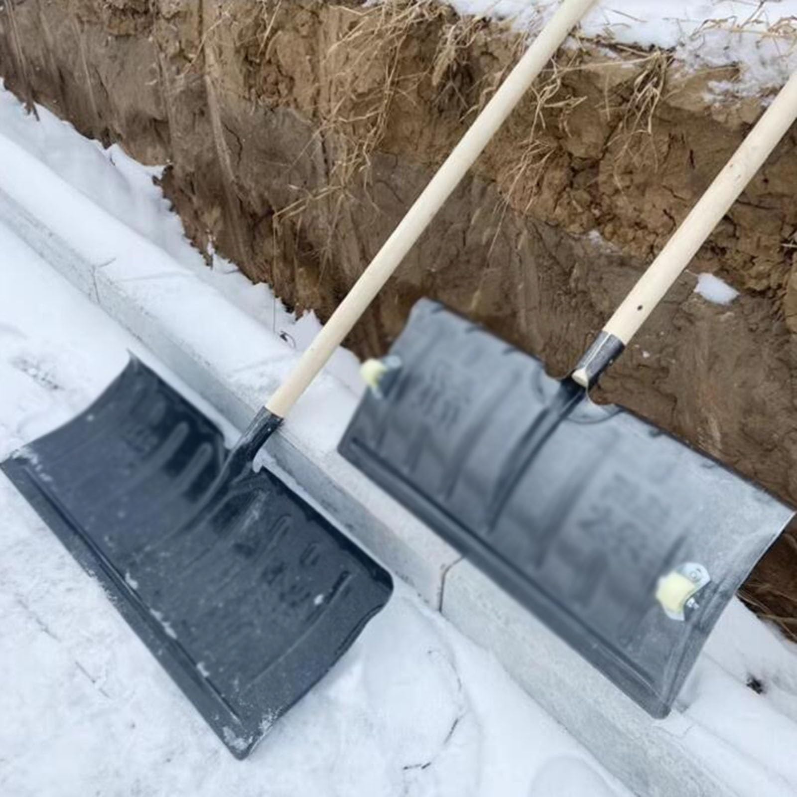Pala da neve per bambini, pala da neve, pala da neve, pala da neve in acciaio al manganese, pala da costruzione, pala per cereali, pala per rifiuti (70 cm + 1,2 m manico in legno)