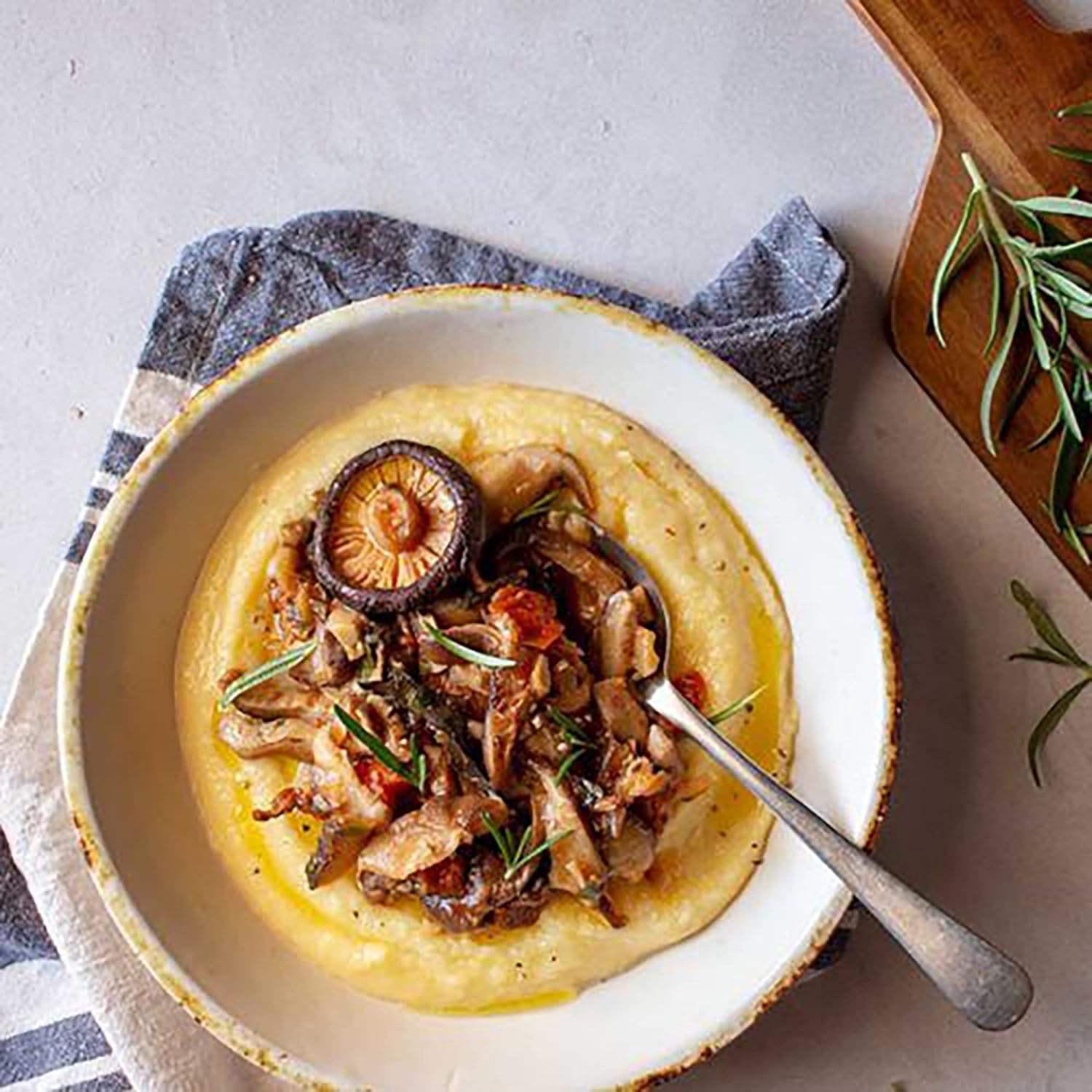 Harina de Maíz Malai - Polenta Precocida - 1kg - Propiedades Antioxidantes - Alternativa Saludable a la Pasta - Preparación Rápida - Ideal para Múltiples Recetas — view 7