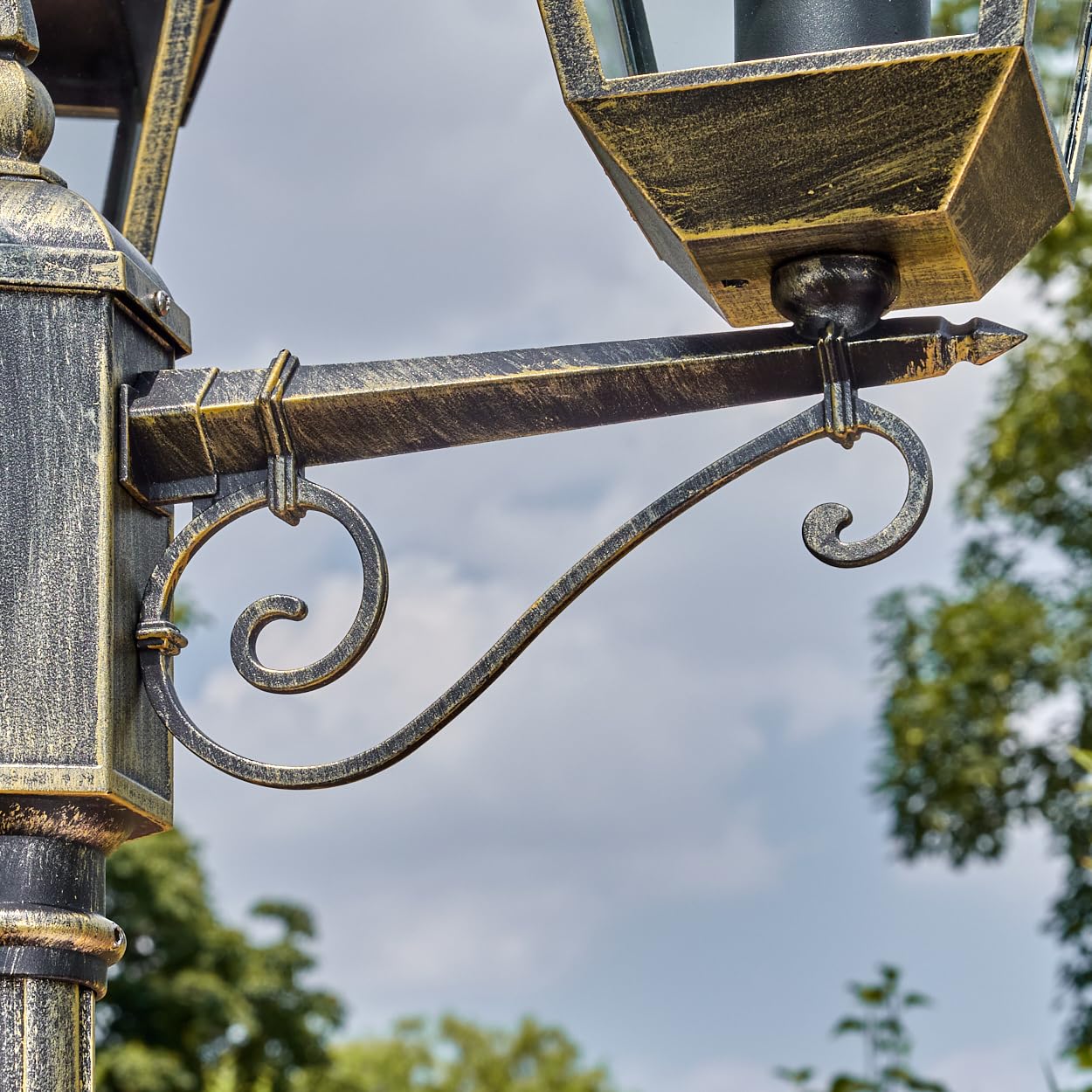 Kandelaber Anfei, Außenwegeleuchte aus Metall/Glas in Schwarz/Gold/Klar, Leuchte im Vintage/Antik/Landhaus-Design für Außenbereich/Garten/Terrasse, Höhe 240 cm, 3 x E27, ohne Leuchtmittel, IP44