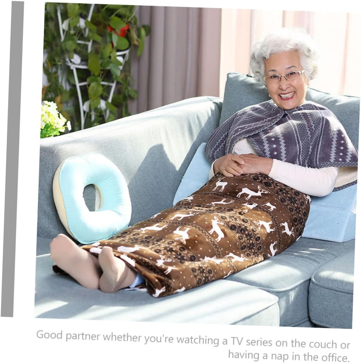 Unomor Cozy Throw Blanket for Elderly Soft Skin-Friendly Fleece for Wheelchair Car Travel and Home Use Versatile Warm Sleeping Blanket for Comfort and Care