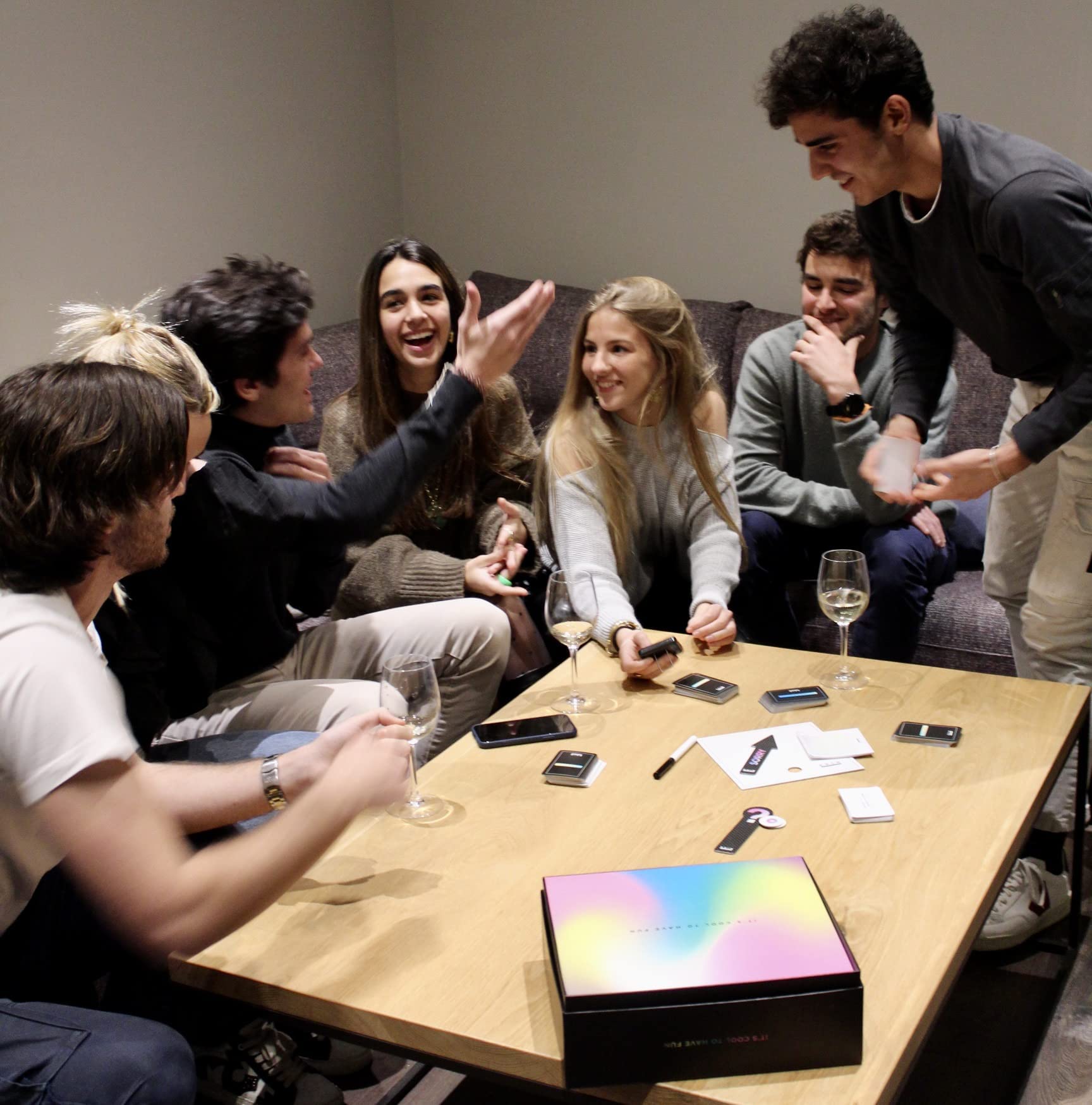 E X I N Fiesta – Set da tavolo – 3 giochi diversi in 1 Box – Molte carte e risate – Il nuovo modo di divertirsi con amici