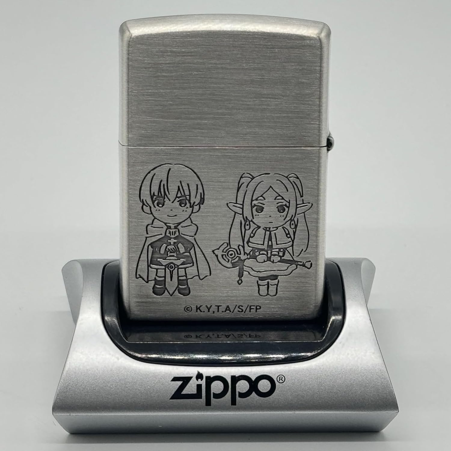 Amazon.co.jp: 葬送のフリーレン Zippo ヒンメル＆フリーレン 
