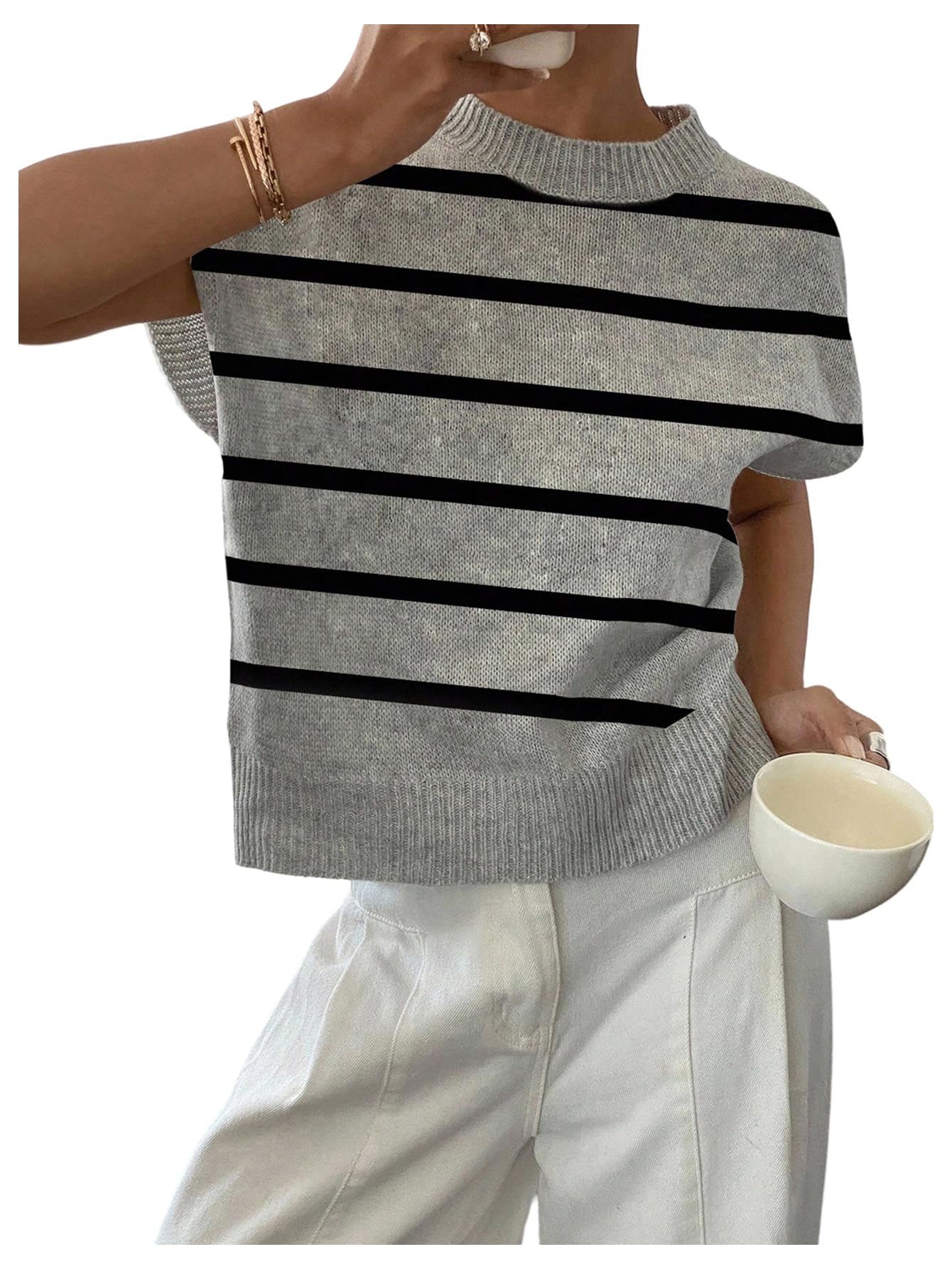 WDIRARA Womens Striped Sweater Vests Crew Neck Sleeveless Pullovers Knit Tops