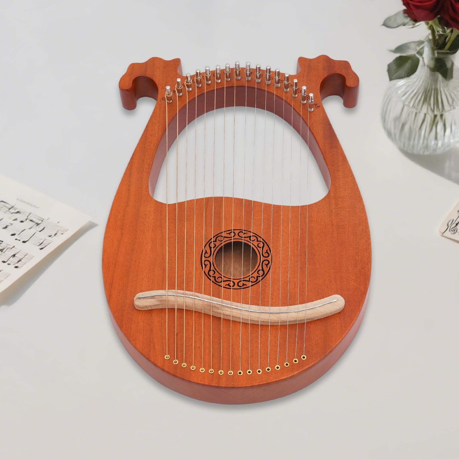 Arpa de 16 cuerdas con patrón europeo | Arpa de viaje ligera en aspecto de madera natural | Ideal para niños | Pedagogía musical y relajación en casa | Diseño elegante para salón, escuela y jardín