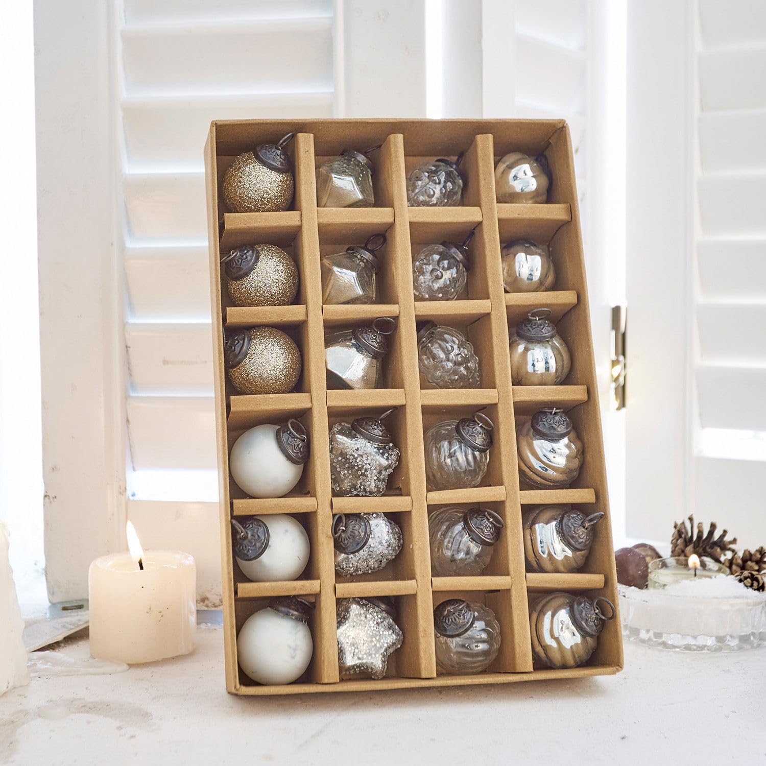 Loberon Weihnachtsschmuck 24er Set Sanary, Silber