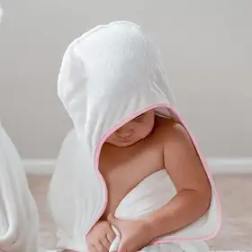 Toalha de Banho com Capuz Laço Bebê Comfort (Rosa)