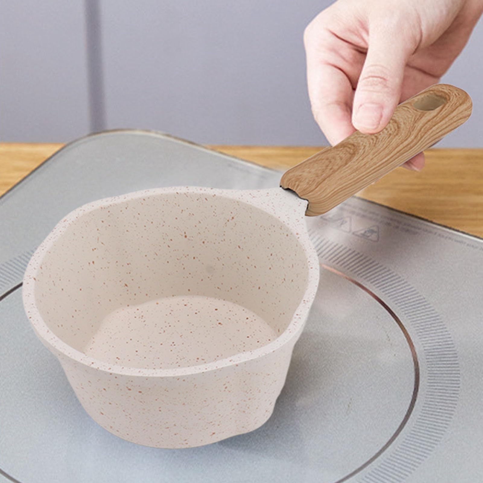 Mini Casserole à Lait 250 ML Maifanstone Casserole Chauffe-Lait Blanc avec Manche en Bois et Échelle de Mesure, Pot à Beurre pour Tables de Cuisson à Induction Cuisinière à Gaz