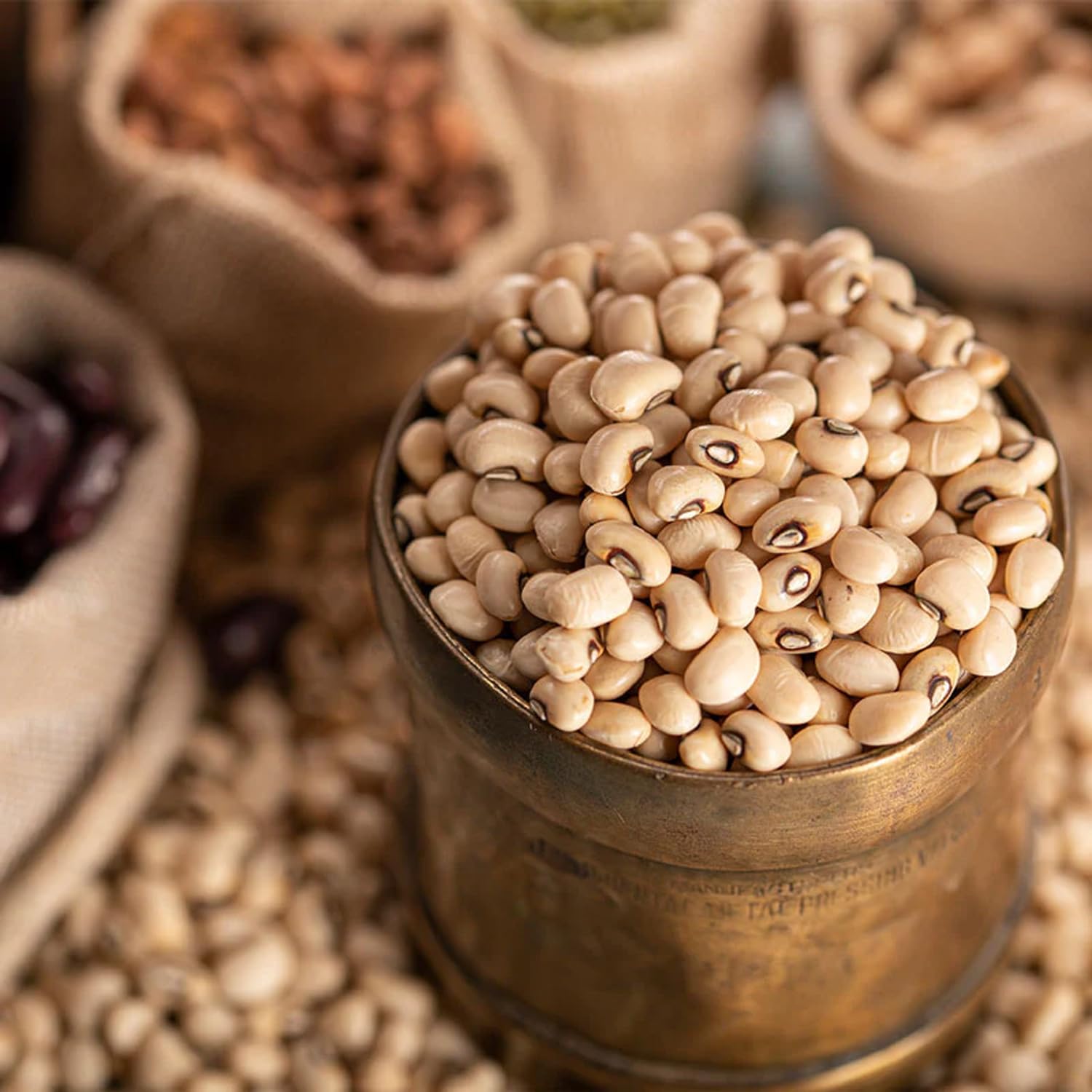 Kajal Schwarzaugenbohnen 5kg - Hochwertige getrocknete Schwarzaugenerbsen für Salate, Eintöpfe und Beilagen - Reich an Eiweiß, Ballaststoffen und Nährstoffen, ideal für eine gesunde Ernährung