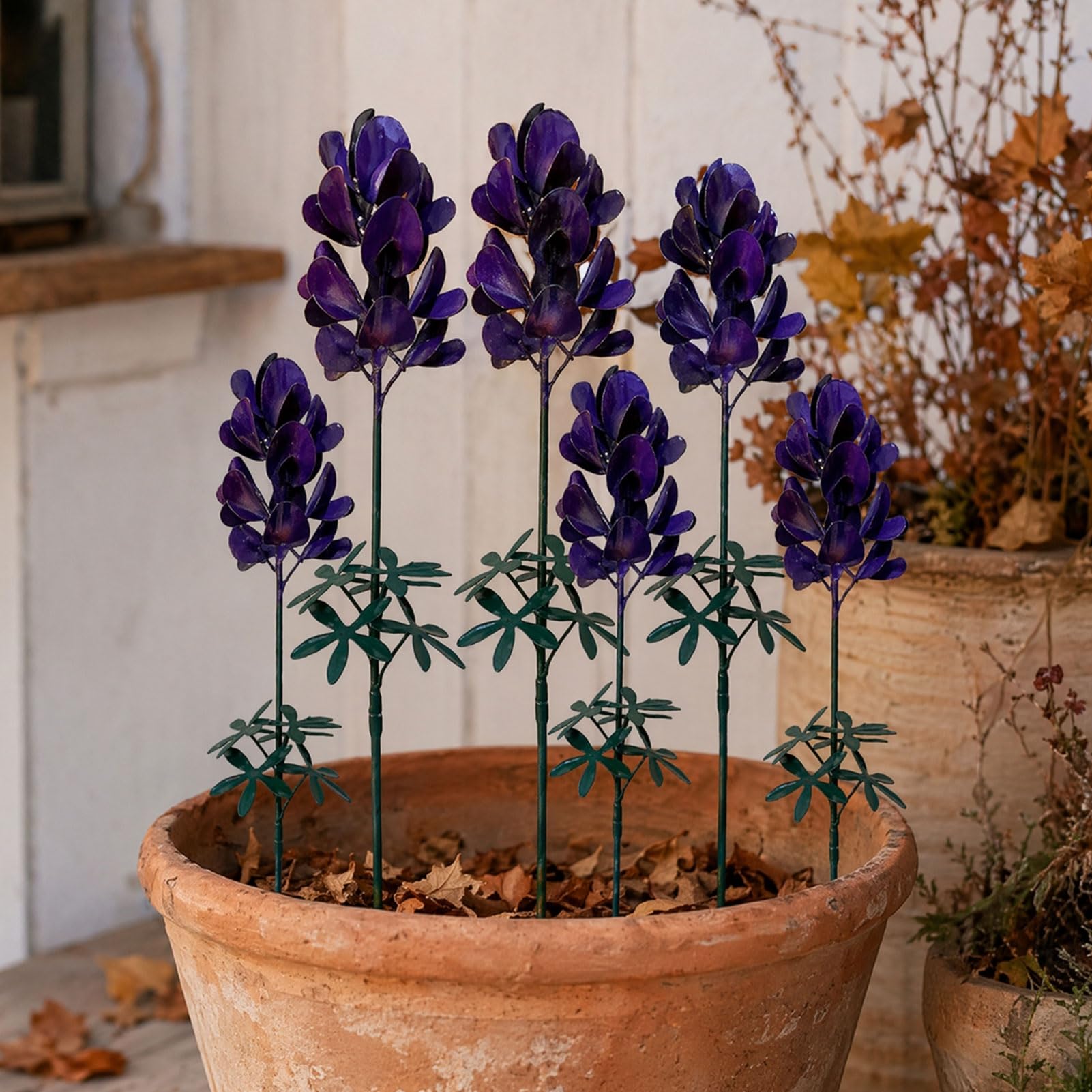 Phalaenopsis Gartenstecker aus Metall, rustikale Blumenskulptur, Hofkunst, 65 cm, dekorativ, skurriles Blumenornament für Rasen