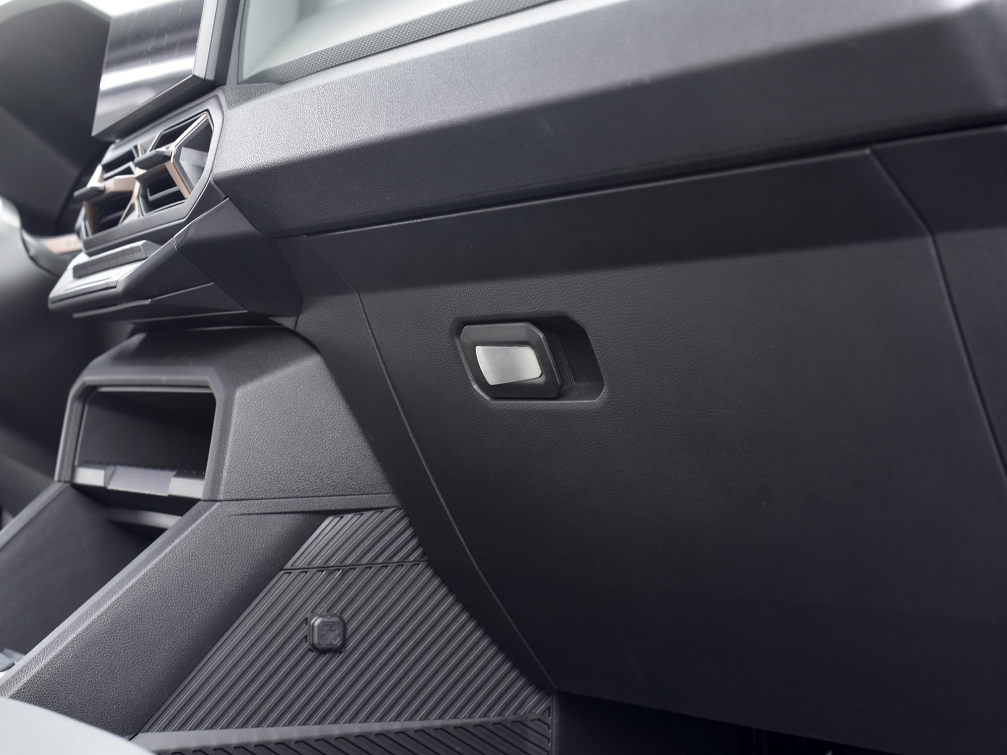 Cubierta de acero para 2024 + Dacia.Duster III 3 (P1310) / BIGSTER (R1310) | Decoración manija del portaobjetos | 1 pieza inoxidable Essential Expression Journey Extreme DUSTER Accesorios Tuning
