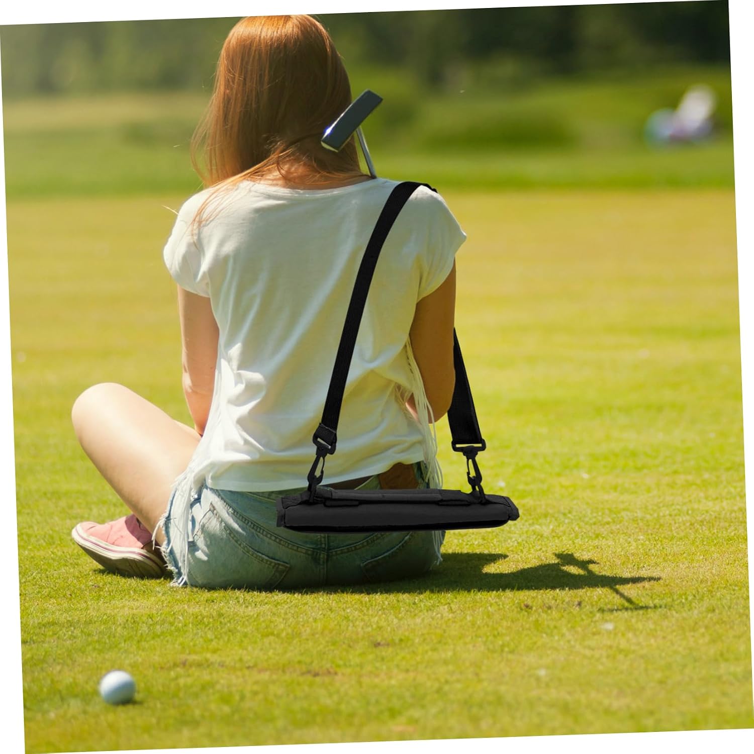 Portable Outdoor Golf Bag with Strap Lightweight Mini Carrier for Organized Club Storage Weatherproof