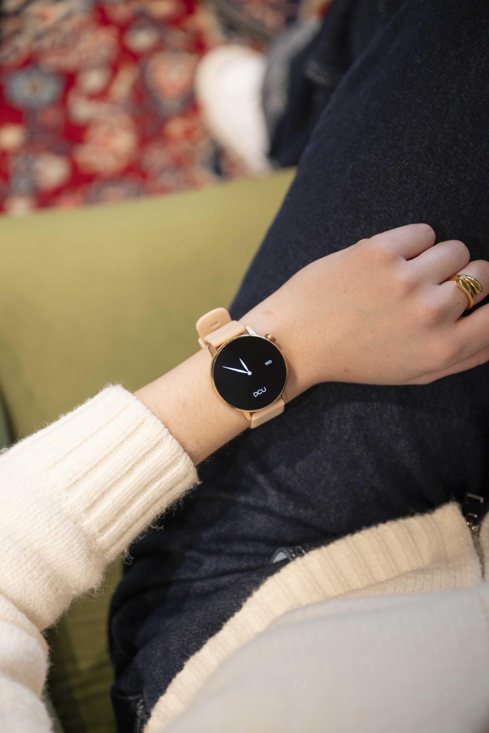 DCU TECNOLOGIC Smartwatch GPS GEOTRACK S Pantalla Amoled | Altímetro, Barómetro y Brújula Integrados | más de 130 Modos Deportivos | Llamadas a través de Bluetooth | Compatible con Android/iOS