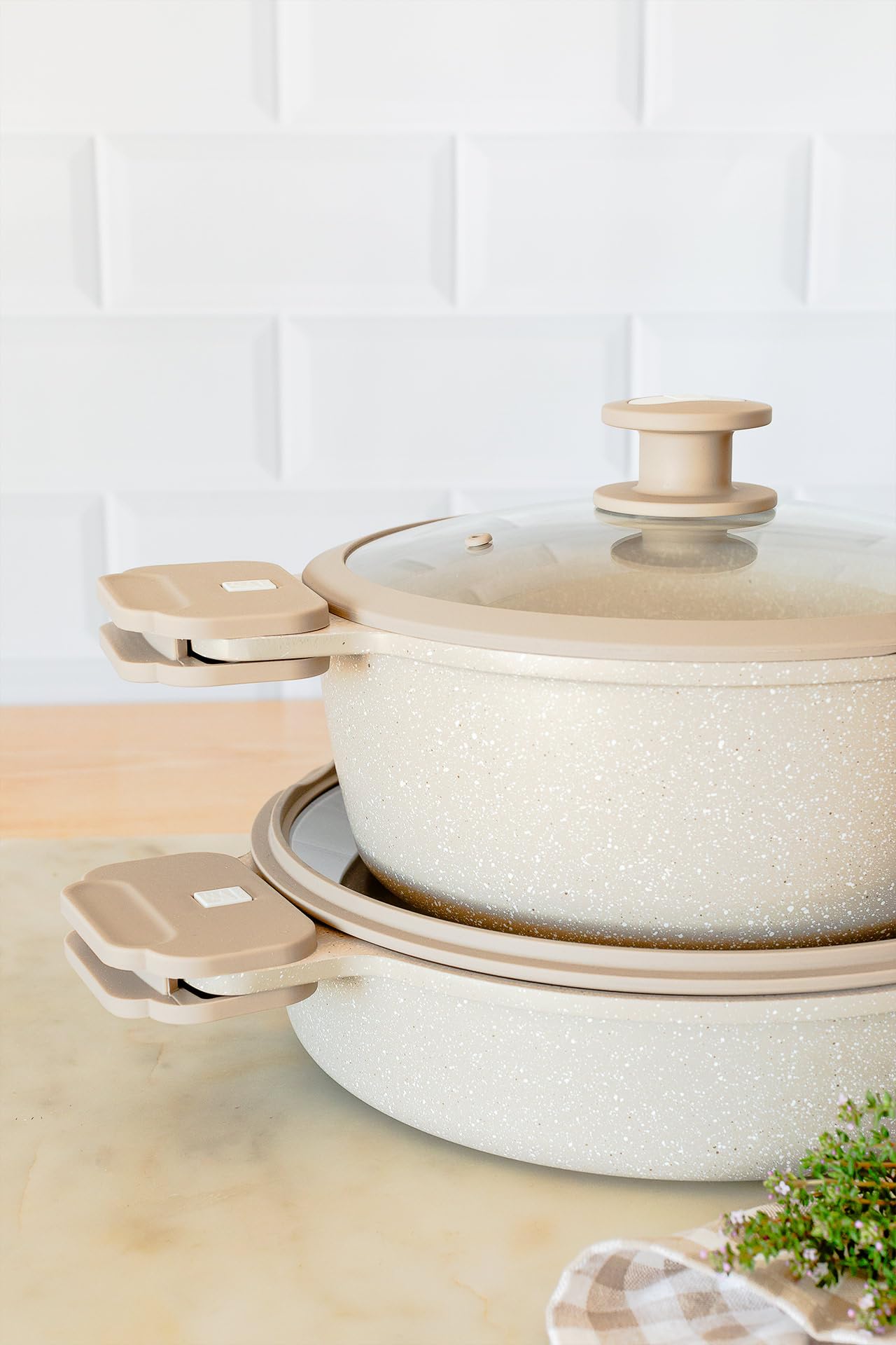 MONIX Denmark | Bateria de cocina 10 piezas, Aluminio Fundido con Antiadherente, Apta para todo tipo de Cocinas incluida Inducción