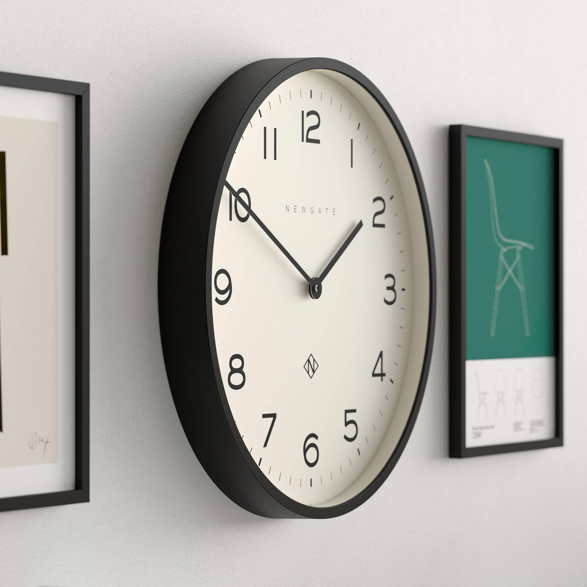 NEWGATE® Number Two Echo Reloj de Pared | Gran Reloj Redondo Moderno | 45cm | Negro | Números fáciles de Leer | Ideal para Cocina, salón u Oficina