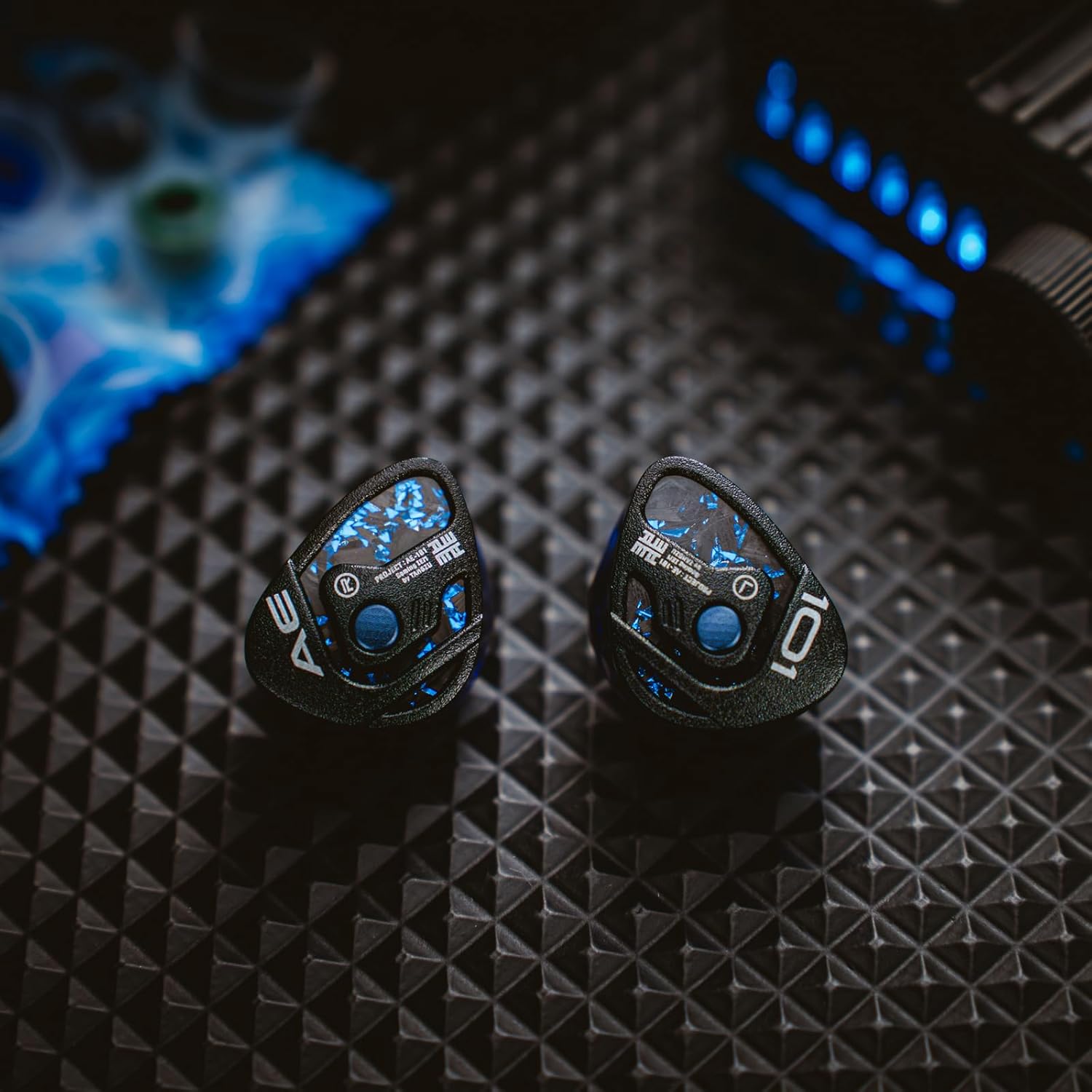 Tangzu Xue Tao AE-101 Gaming IEMs,10mm Glass Diaphragm Dynamic Driver, in-Ear Monitors with Detachable Microphone, Custom Gaming Cable, for PC/Mobile/PS5/Switch (Blue, Type-C with Mic)