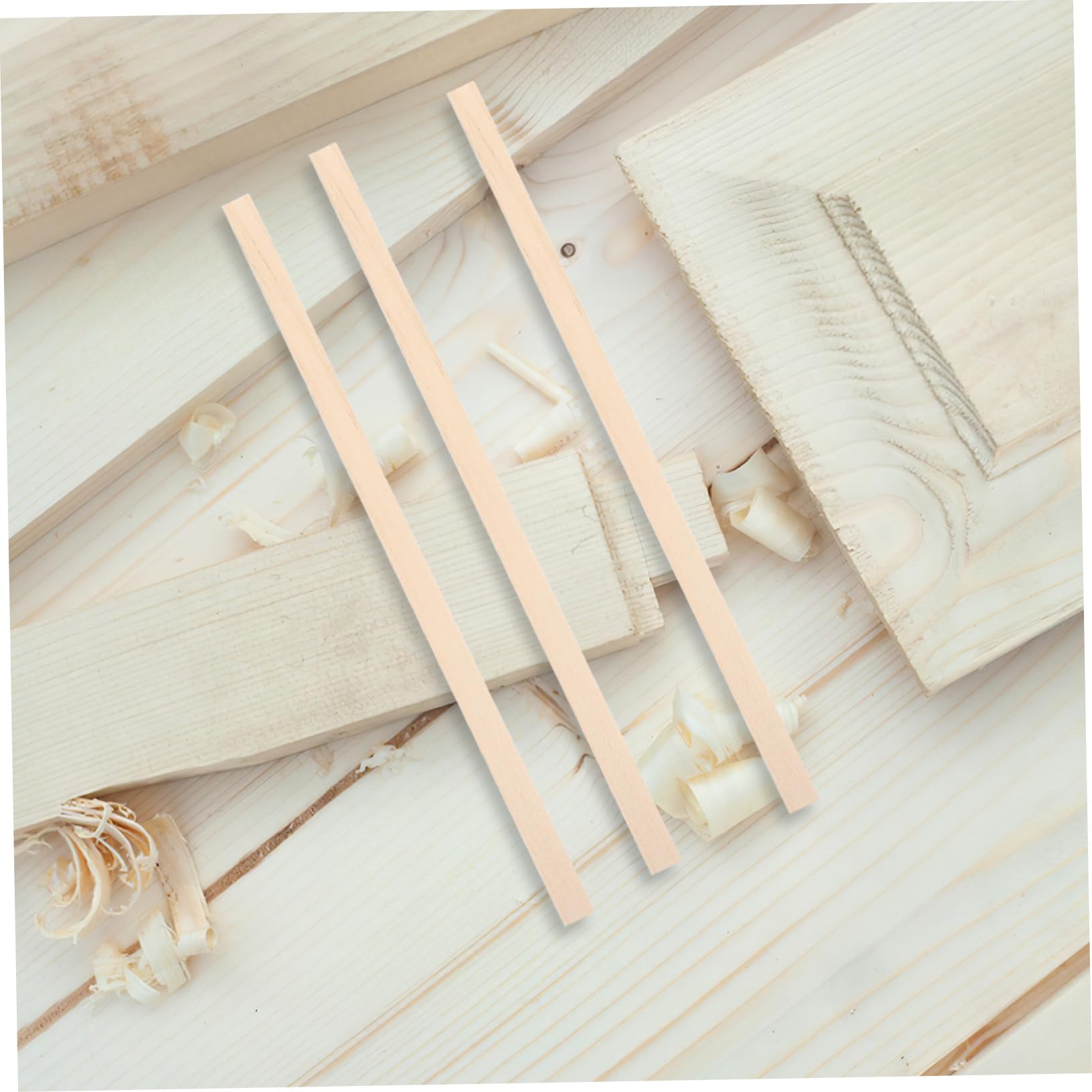 60 Stück Teiliges Quadratische Holzdübel aus Leichtem Lindenholz Glatte Oberfläche Flexibel und Bruchfest für DIY Bastelprojekte und Kreative Holzarbeiten
