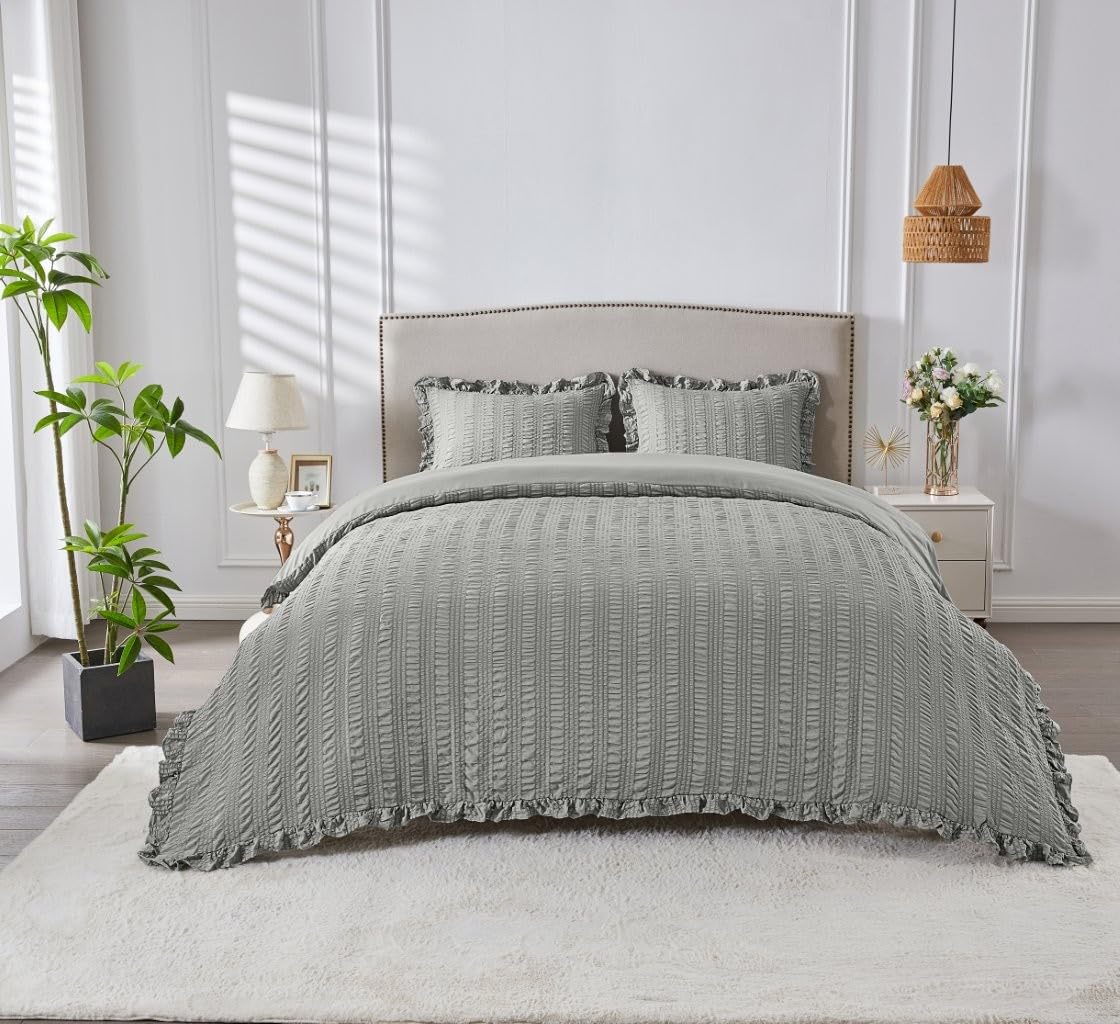 Lions Grey Seersucker Bedding Set - King Size Duvet Cover Set with Matching Pillowcase, 100% Polyester Soft Microfibre Frills Waffle Quilt Covers, 230x220cm