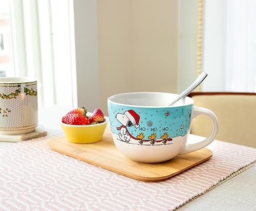 Miniatura 6 de Silver Buffalo Peanuts Snoopy and Woodstock - Tazón de cerámica para sopa con asa para helado, cereales, bebidas, capacidad para 24 onzas