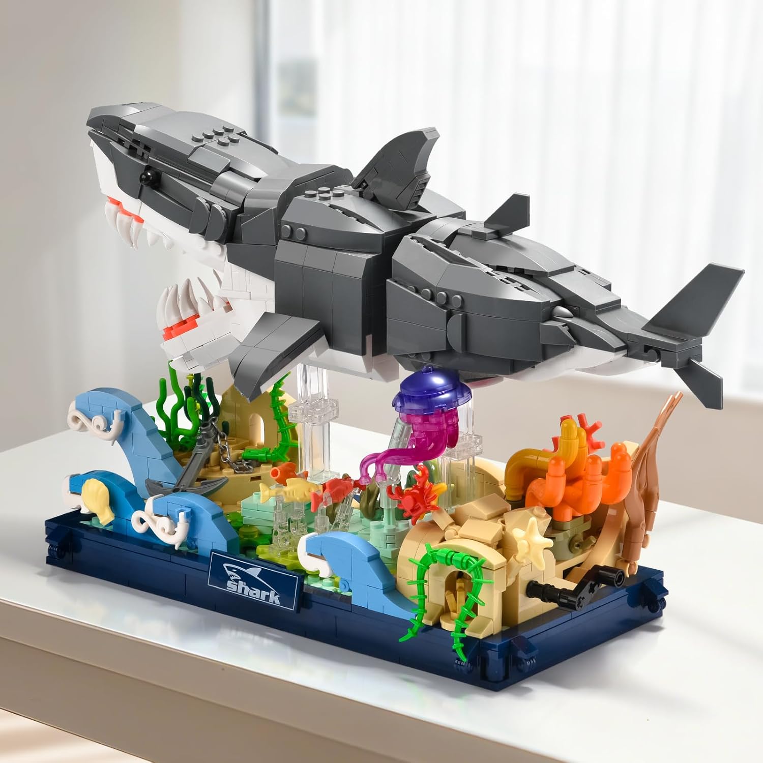 Mechanical Shark Building Set for Adult,Movable Fish Ocean Building Blocks with Display Base,Deep Sea Animal Collection Toy for Home Office Decor,STEM Gift for Teens Boys 8-14 (1031PCS)