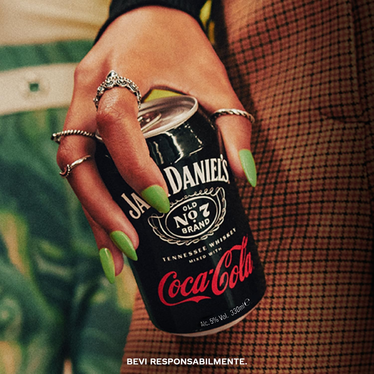 Jack Daniel’s & Coca-Cola, Bevanda Alcolica (5% Vol.) Pronta da Bere, a base di Whiskey e Coca-Cola - 1 Confezione da 12 Lattine da 33cl - Immagine 4
