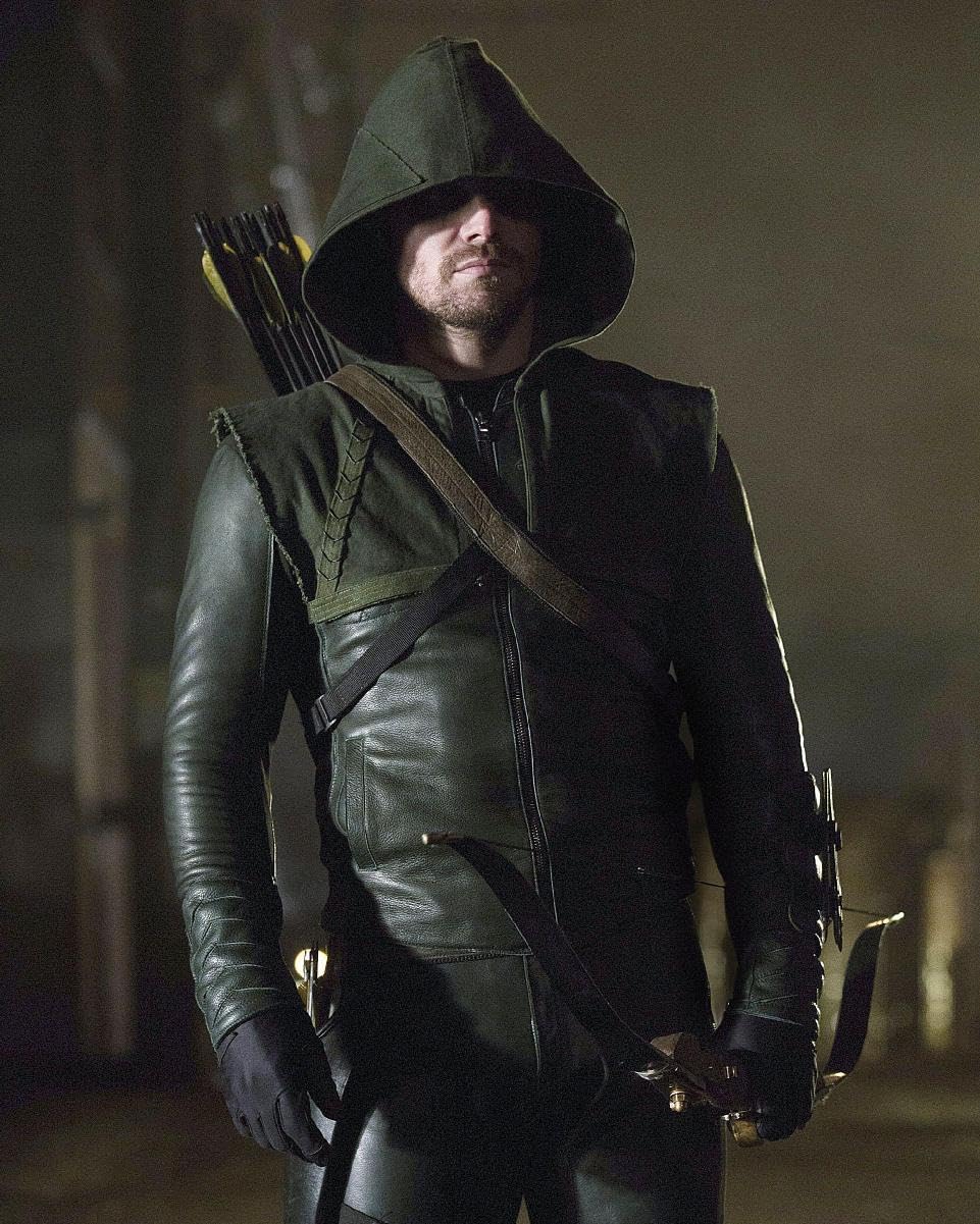 Arrow (TV) Stephen Amell 10x8 Photo