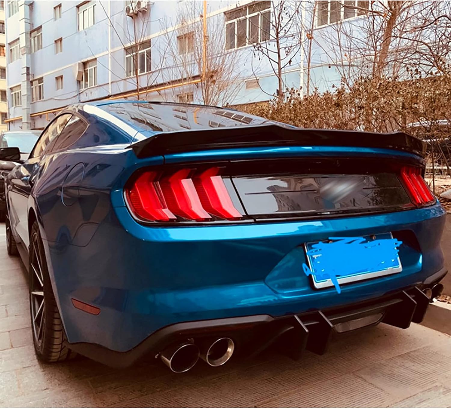 直送商品 車のリアスポイラーは フォードマスタングのリアウィングの変更 B Bright Black 15 19年の車のリア ウィングの変更に適しています