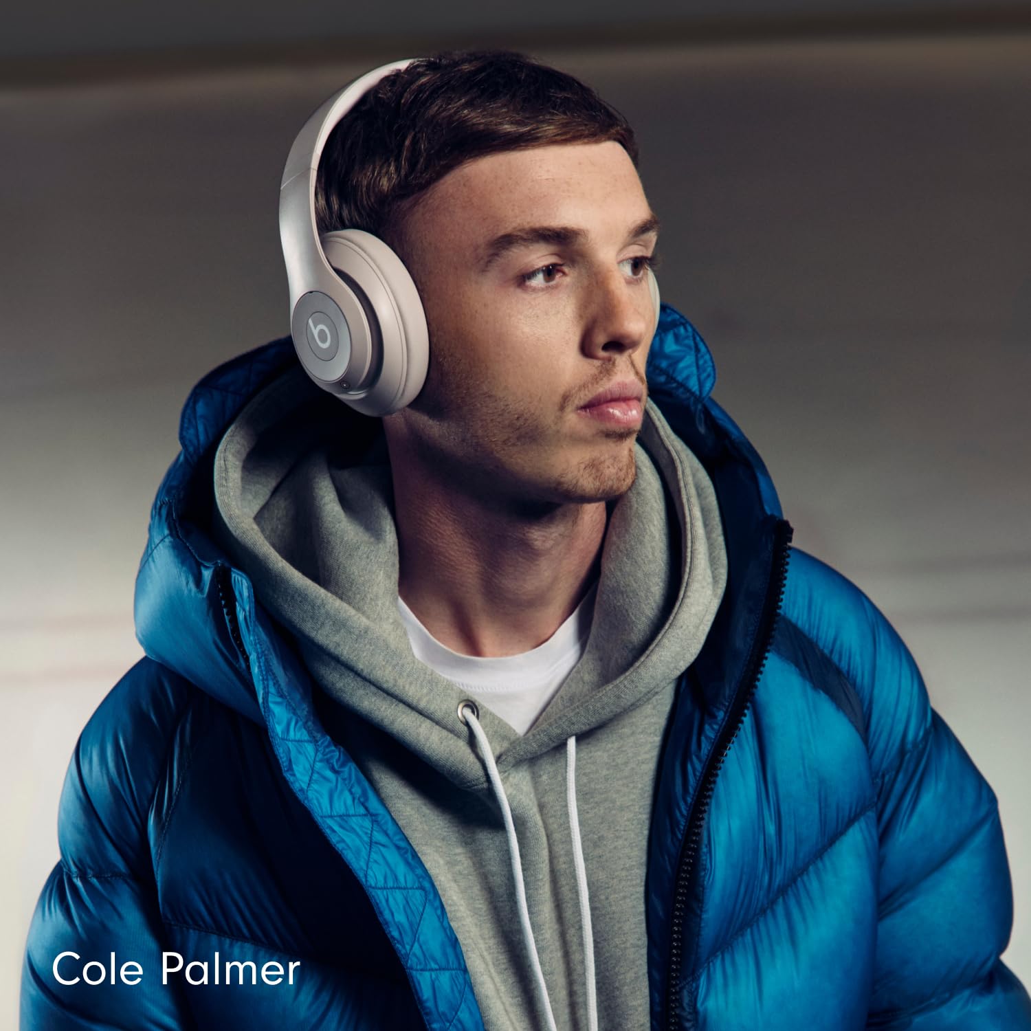 Beats Studio Pro – Wireless Bluetooth Noise Cancelling Headphones – Personalised Spatial Audio, USB-C Lossless Audio, Apple & Android Compatibility, Up to 40 Hours Battery Life – Sandstone - 4