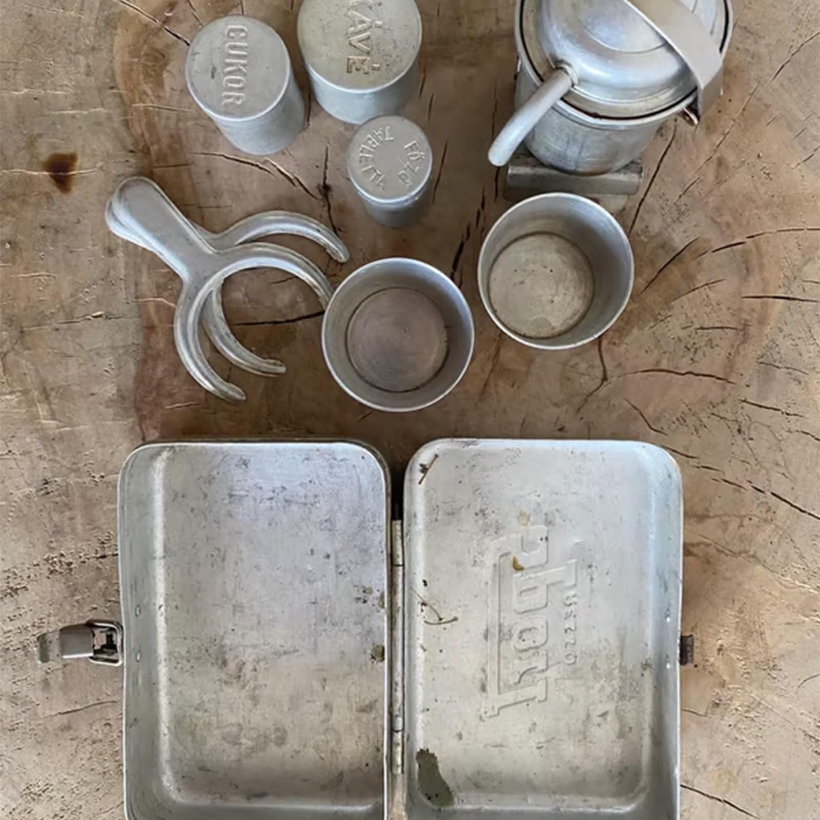 GSI 11872007016008 Percolator Deluxe Enamel 8 Cup Cream H20.1 x W14.7 x D22.9 cm