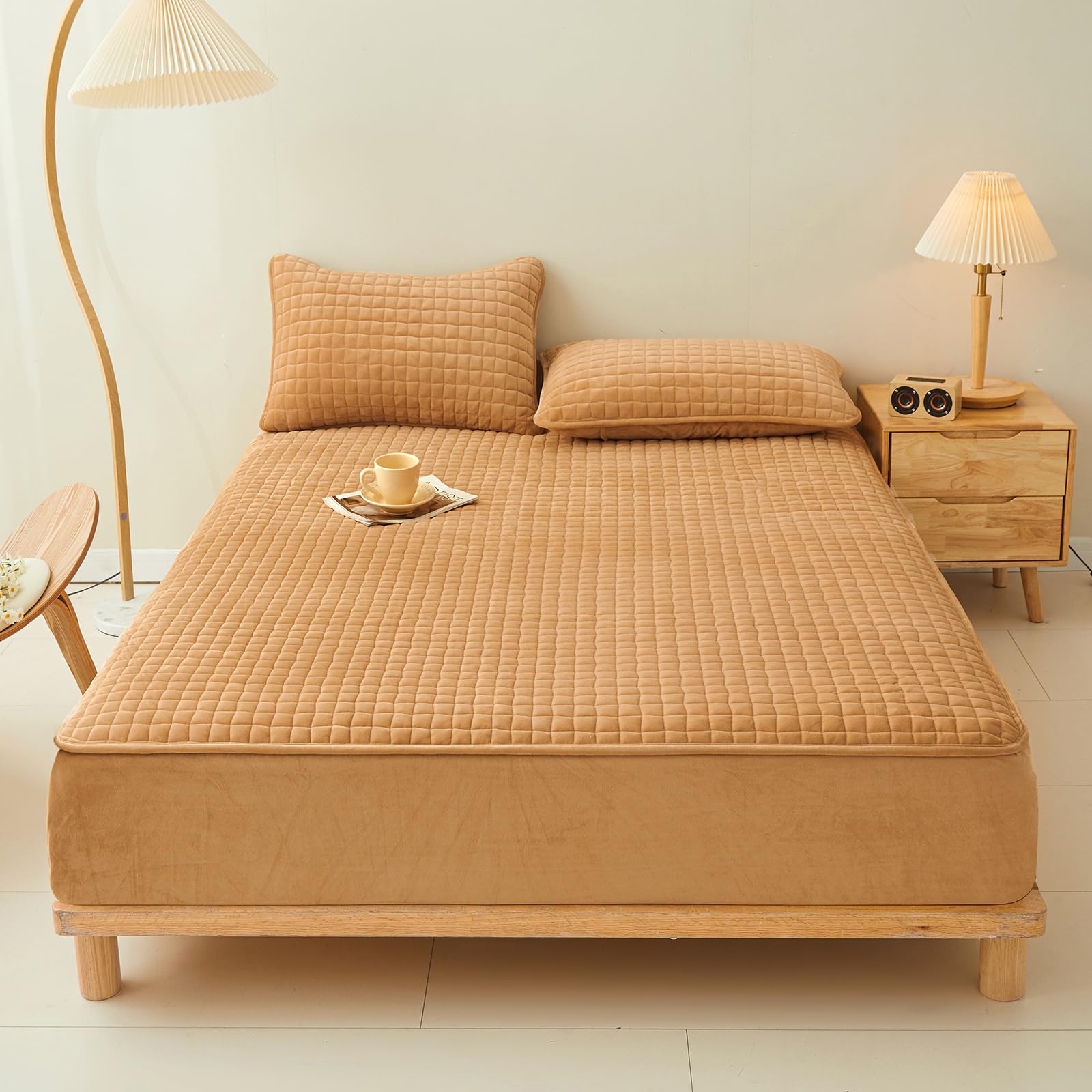 LweiPsqLin Quilted Flannel Fitted Sheets,Soft Flannel Fleece Mattress Top- Suitable for Fall and Winter,Fitted Deep Pocket Up to 15''. (Yellow, Full)