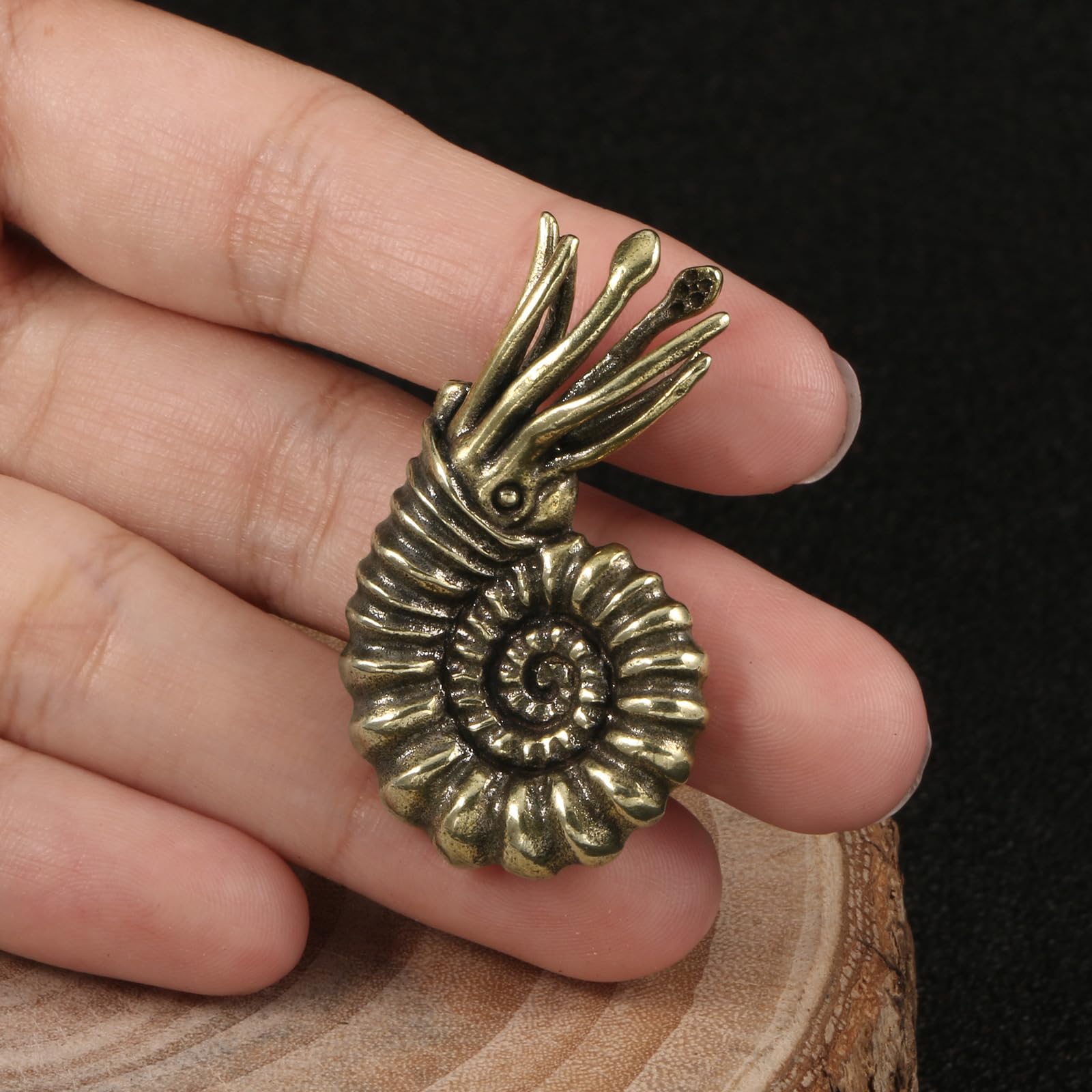 YANGPZFC Small Copper Brass Ornament Brass Statue For Desk Decor, Handcrafted Vintage Sculpture
