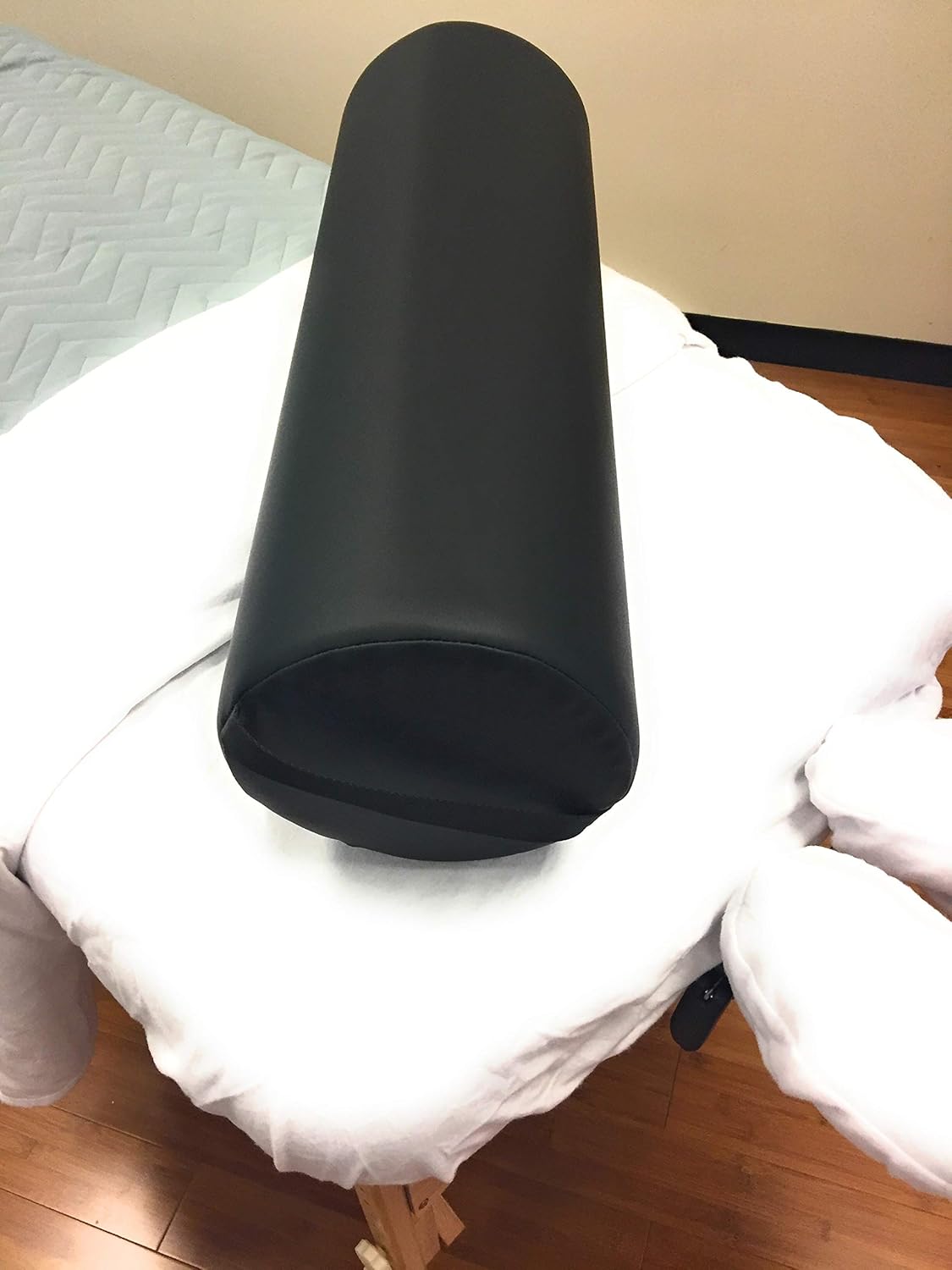 Fluffy Massage Bolster Pillow by NRG - 8"W x 26"L Full Round Massage/Spa Table Bolster with Carrying Strap - Supports Neck, Knees or Ankles - PVC Free Vinyl Upholstery - CFC Free Foam - Color: Black : Beauty & Personal Care