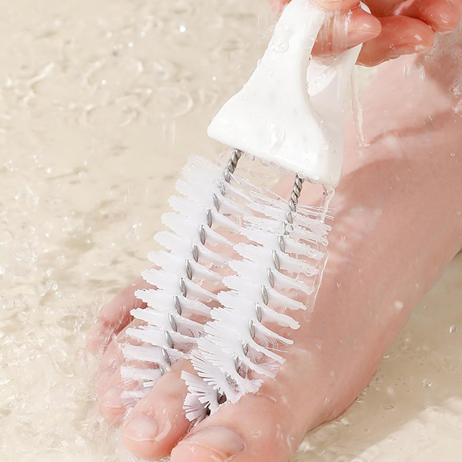 Foot Brush - Portable Ergonomic Handle Toenail Tool, 5.39x1.14x2.01 Inches Toe Cleaning Scrubber with Soft Bristles, Bathing Pedicure Applicator, Travel Salon Washer, Daily Hygiene Wand for Hotel Spa