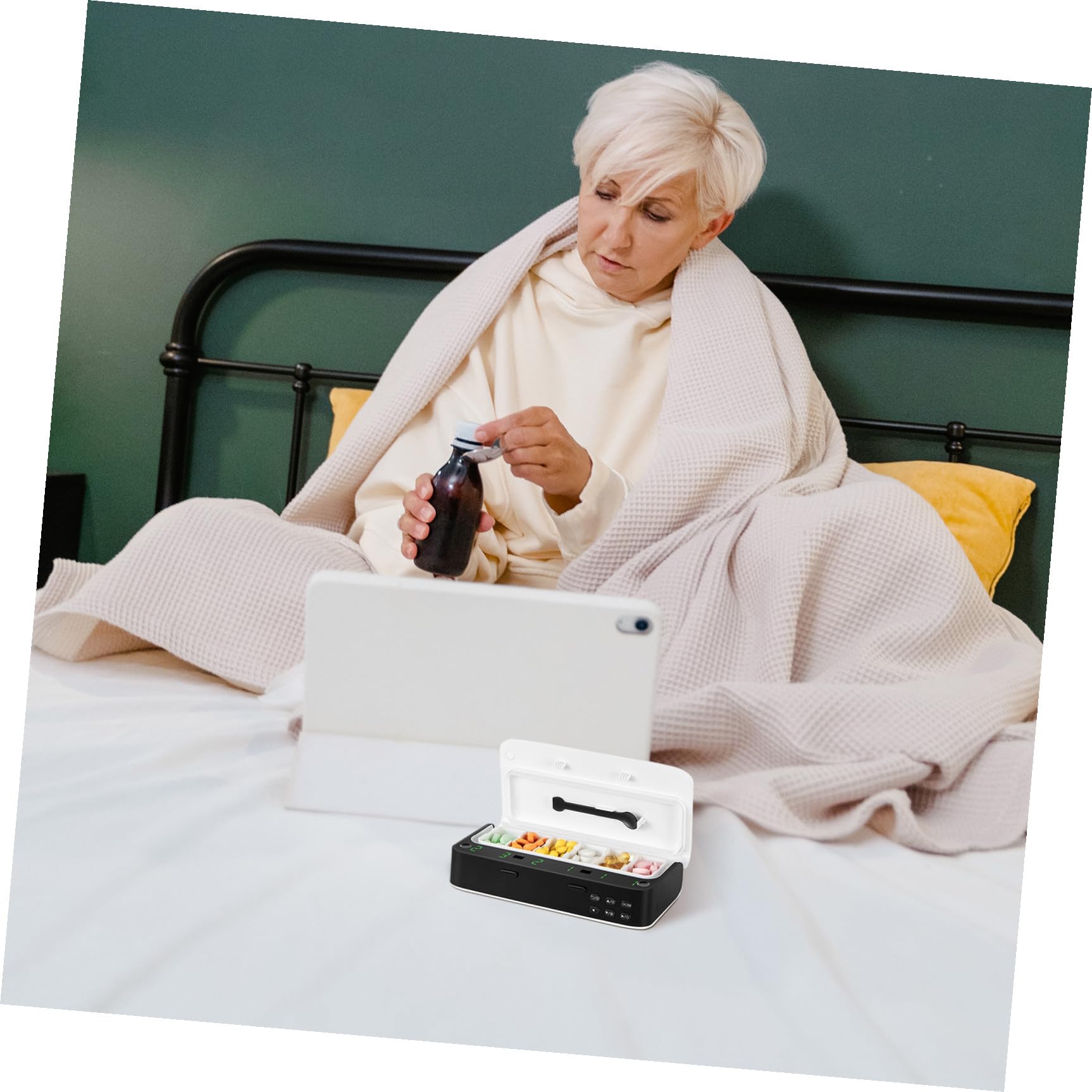KOMBIUDA 1pièce Organisateur Électronique De Médicaments Portable Avec Alarme Pour Personnes Âgées Rappel De Prise De Médicaments Boîte De Rangement Sécurisée Et Pratique