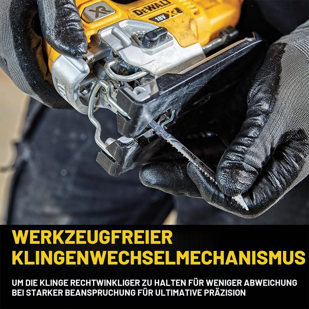 Dewalt 18V Akku-Pendelhubstichsäge DCS335NT (bürstenlos, verstellbarer Alu-Druckguss-Sägeschuh, 3-fach Pendelhub, inkl. Absaugadpater, Sägeschuh-Schutzauflage, TSTAK Box II, Lieferung ohne Akku)