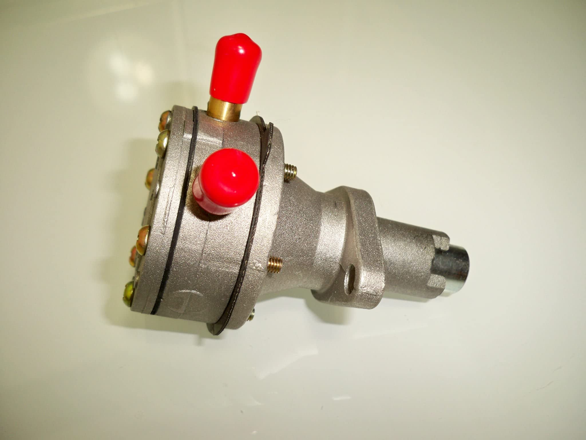 Pompa carburante adatta per pompa diesel Kubota D650 D750 D850 D950 V1702 V1902