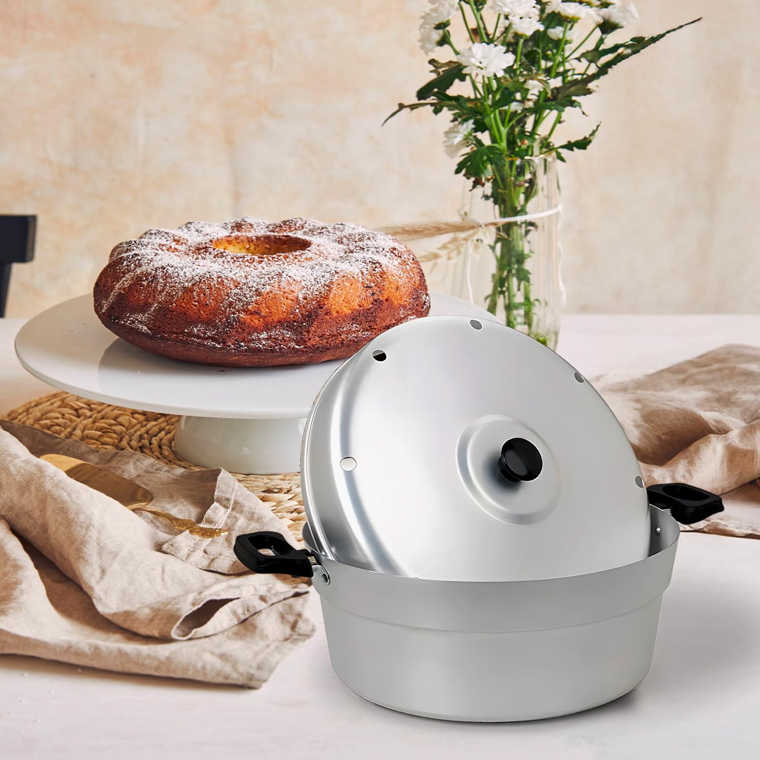 Avilia Pentola Forno a Gas con Coperchio e Spargifiamma 28cm - Alluminio Puro 99,5% e Spessore di 1mm - Maniglia in Ferro Zincato per Presa Sicura e Comoda - Pomo in Ferro e Piastra in Acciaio Inox