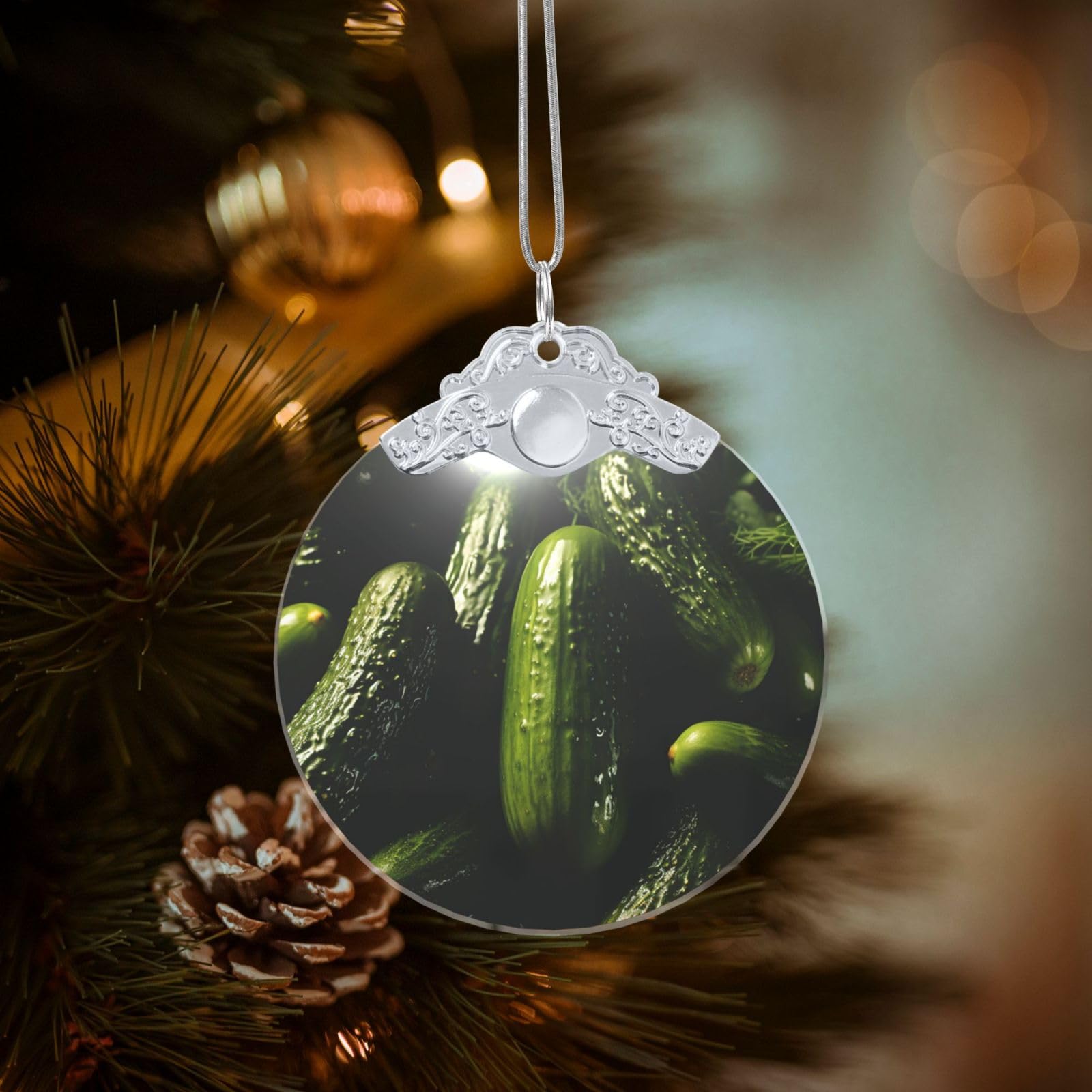 Crystal Christmas Ornaments for Christmas Tree Decoration Hanging Pickle Ornament with Gold Ribbon Crafts Round Pendant for Keepsake Gifts Glass Xmas Decor Party Supplies