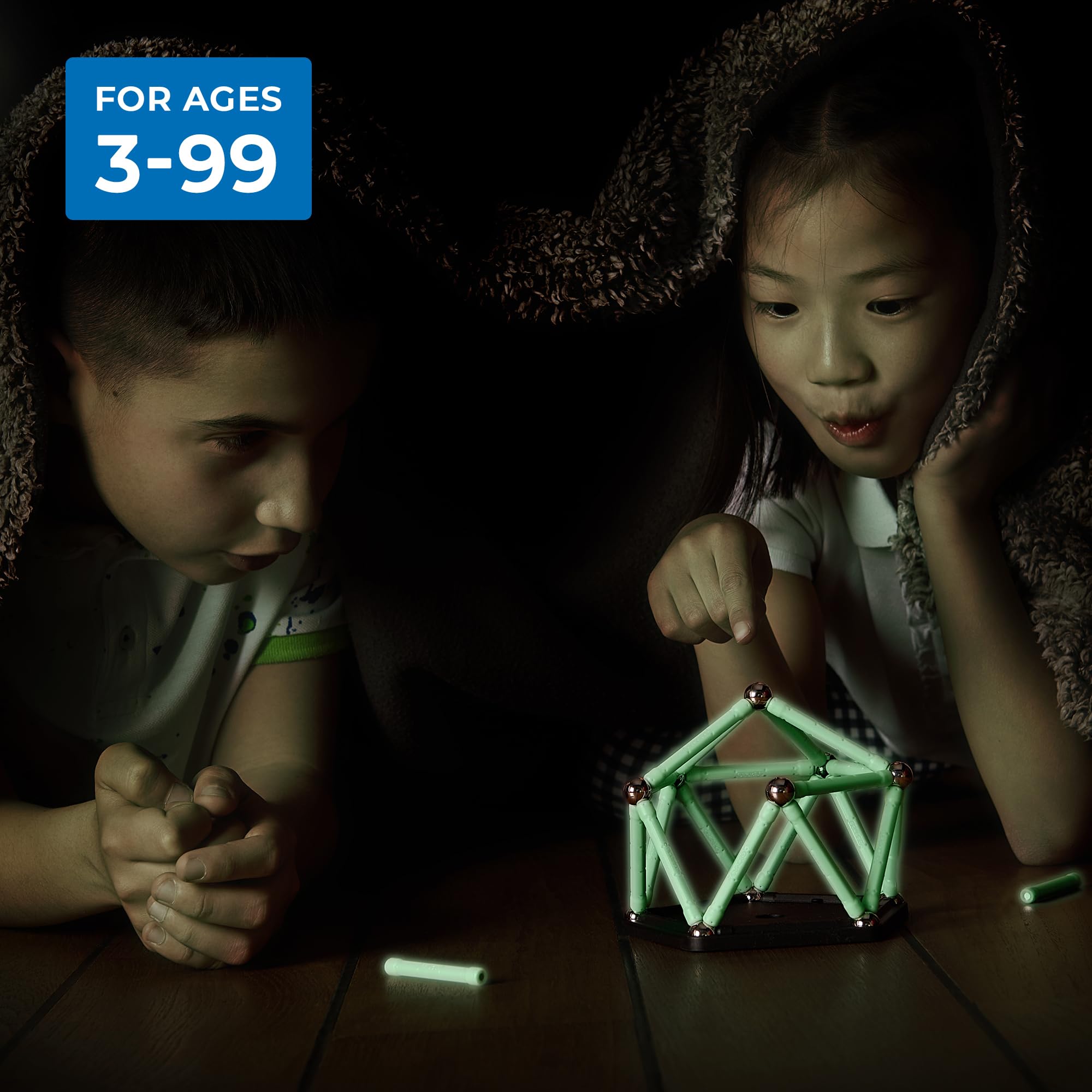 GEOMAG - 93 Teile Leuchtende Magnetspiel für Kinder Jugendliche ab 5 Jahre | Glow Recycled, Magnetspielzeug aus Recycling-Kunststoff mit 4 Aufbewahrungsboxen, STEM Lernspielzeug, Geschenk Geburtstag