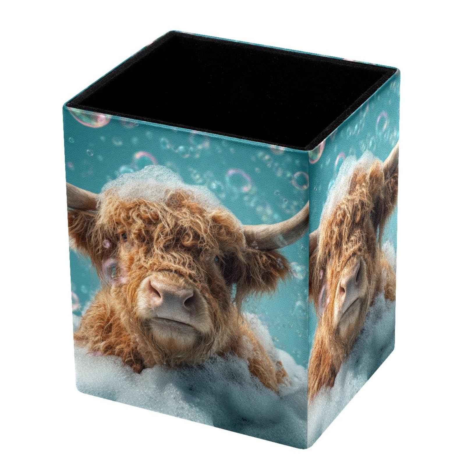 VAPOKF Pencil Holders for Desk, Highland Cow Printed Pen Holders Pen Pot Makeup Brushes Storage Desktop Stationery Supplies Organiser for Home Office