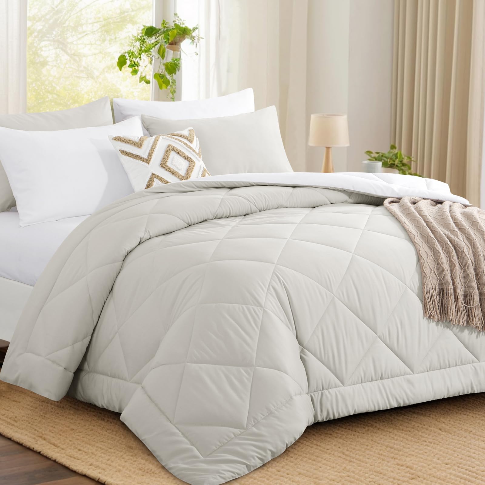 Aisbo Coverless Duvet Double 10.5 Tog - 200x 200cm, Beige Cosy and Lightweight Quilt, Reversible Comforter with 2 Pillowcases, Beige/White — image 1