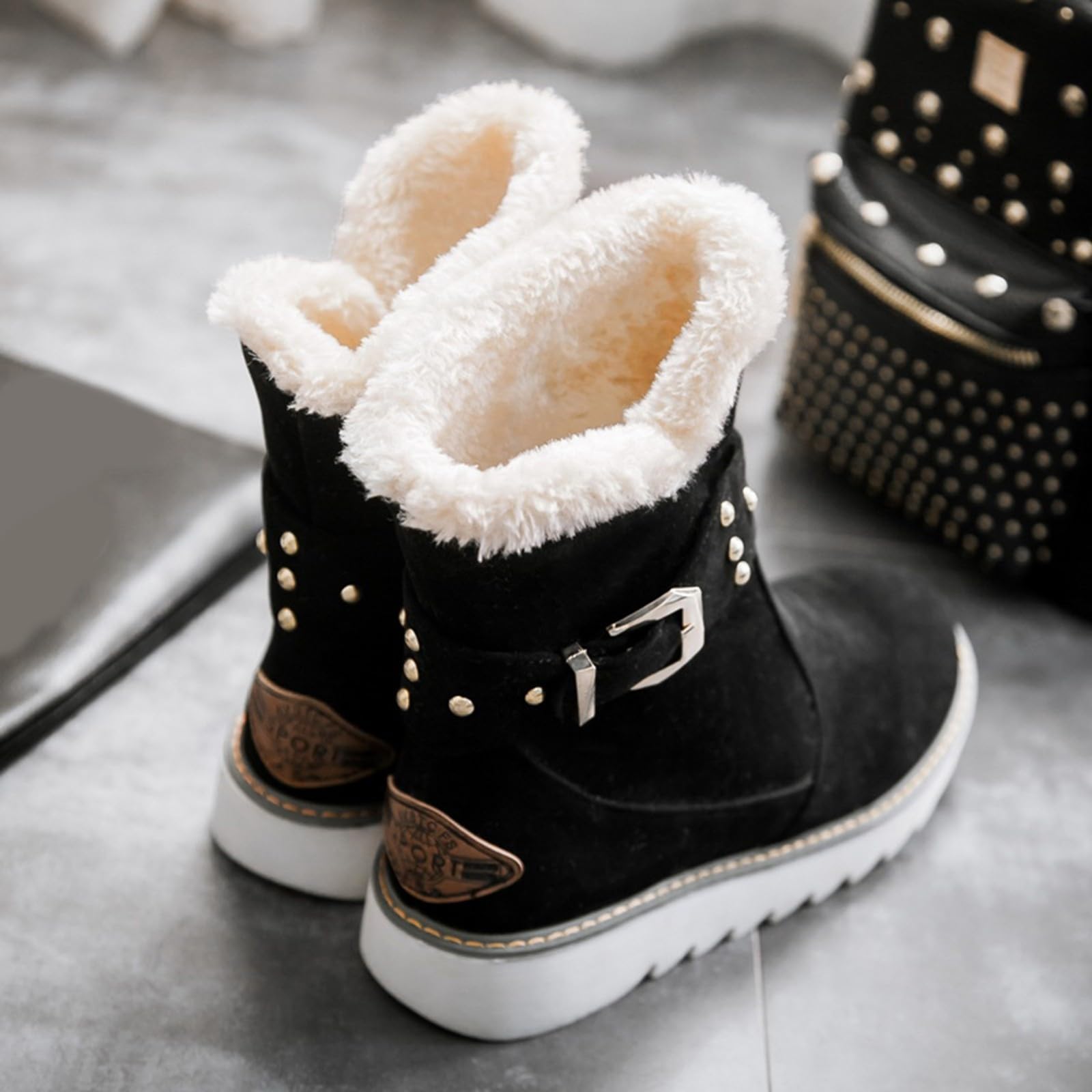 Generisch Bottes de neige chaudes pour femme Automne Hiver Loisirs Daim Talon plat Hauteur de tige moyenne Bottes de cheville confortables à enfiler Chaussures d'extérieur Bottines