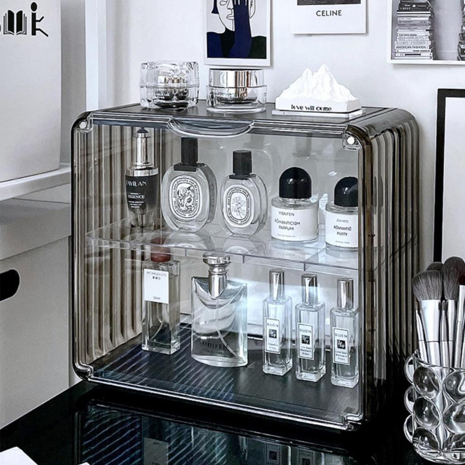 Makeup organizer, dressing table display cabinet, transparent perfume cabinet, can store cosmetics, skin care products, lipstick, perfume or decorations. (Black)