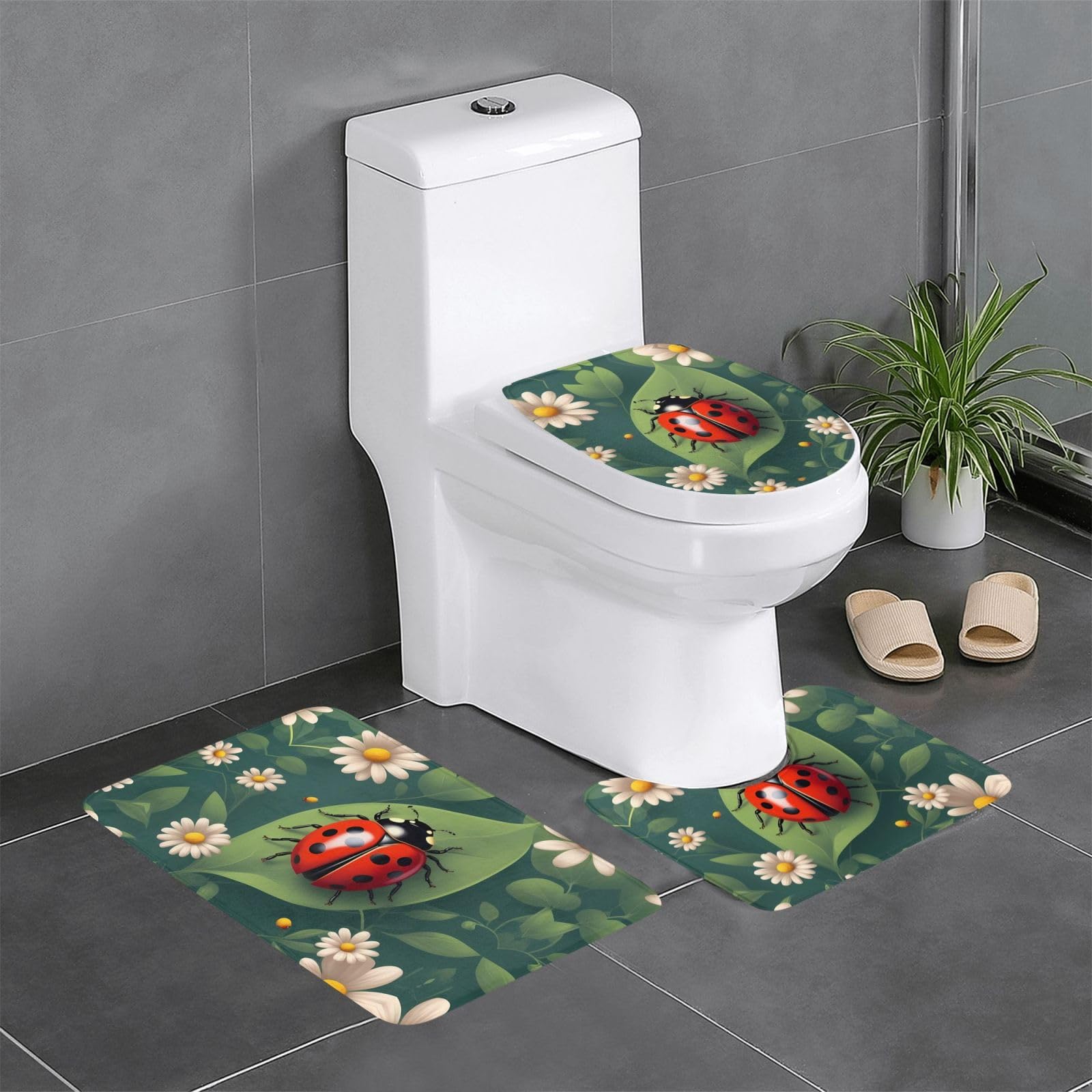 Tapis de salle de bain à fleurs et coccinelle pour créer une ambiance nature au WC