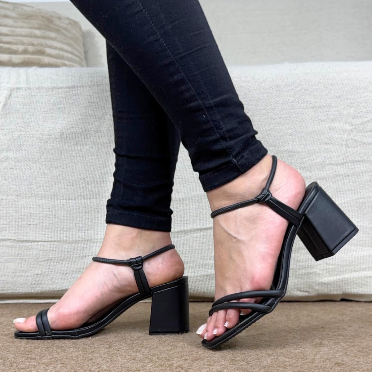 Sandália Feminina Multicolor Laranja Siciliano Pink Beira Rio 8436.213 em promoção! Veja a oferta e mais achadinhos de Sandálias 4 Hoje é o melhor dia para comprar Sandália Feminina Multicolor Laranja Siciliano Pink Beira Rio 8436.213 com aquele preço maroto! Promoção! Aproveite a oferta! 4