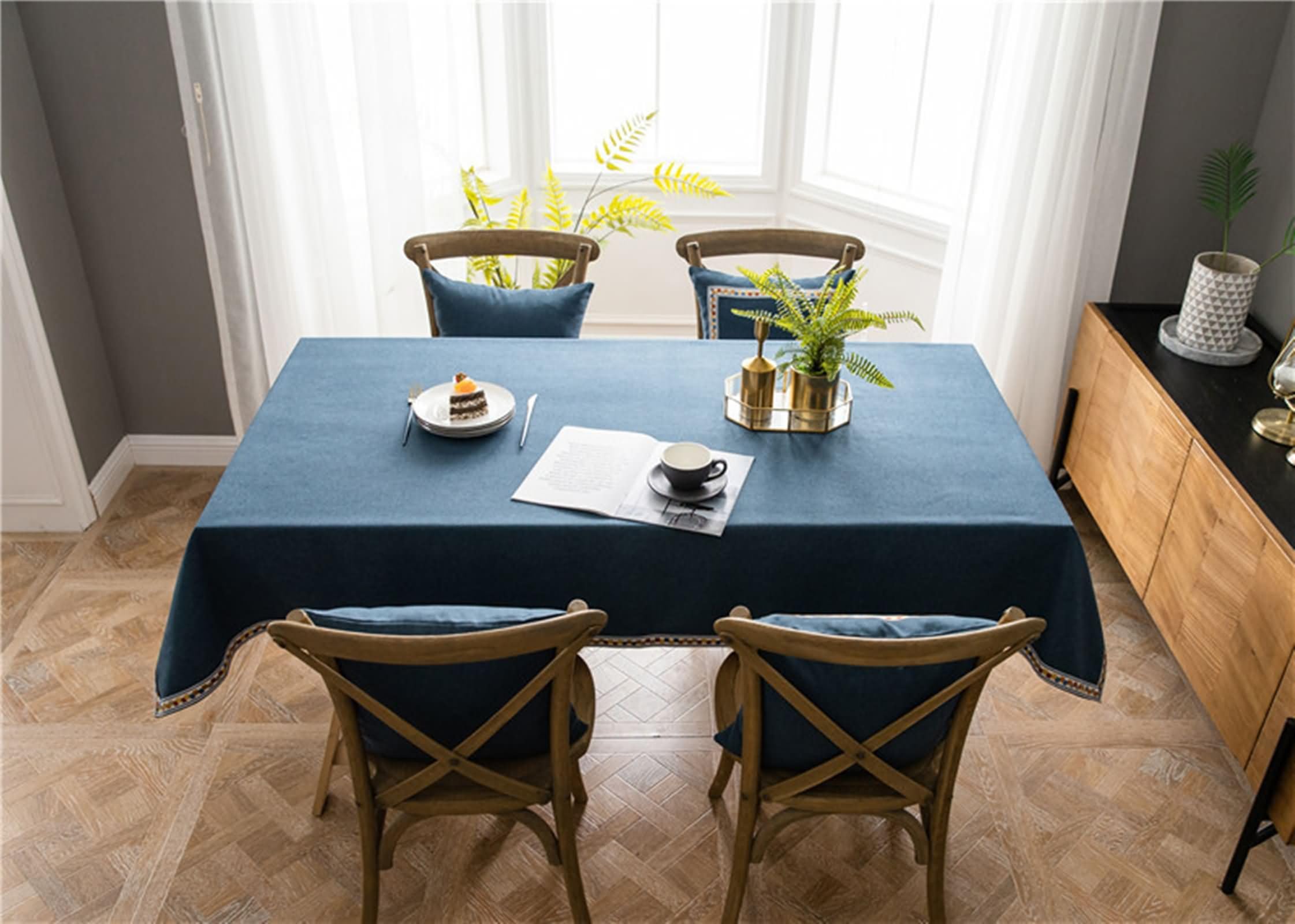 Tischdecke Rechteckige für Balkontisch 130 W x 240 L cm,Tischwäsche Tisch Blau Einfarbig mit Gestickte Bordüre Baumwolle Leinen Garten Tischdecken für Draußen