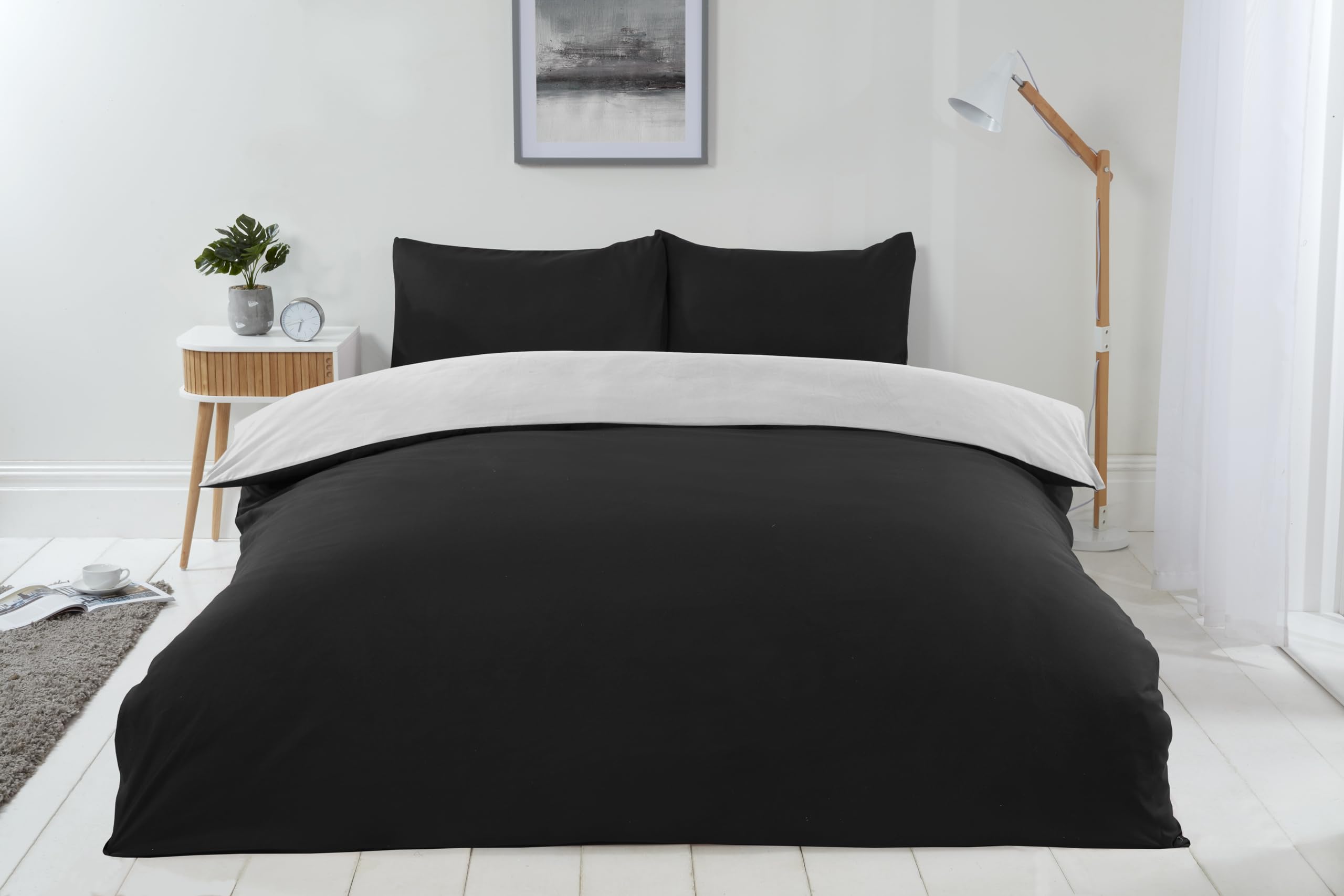 Emma Barclay Lyla Reversible Duvet Set in Black/White - King - Image 4