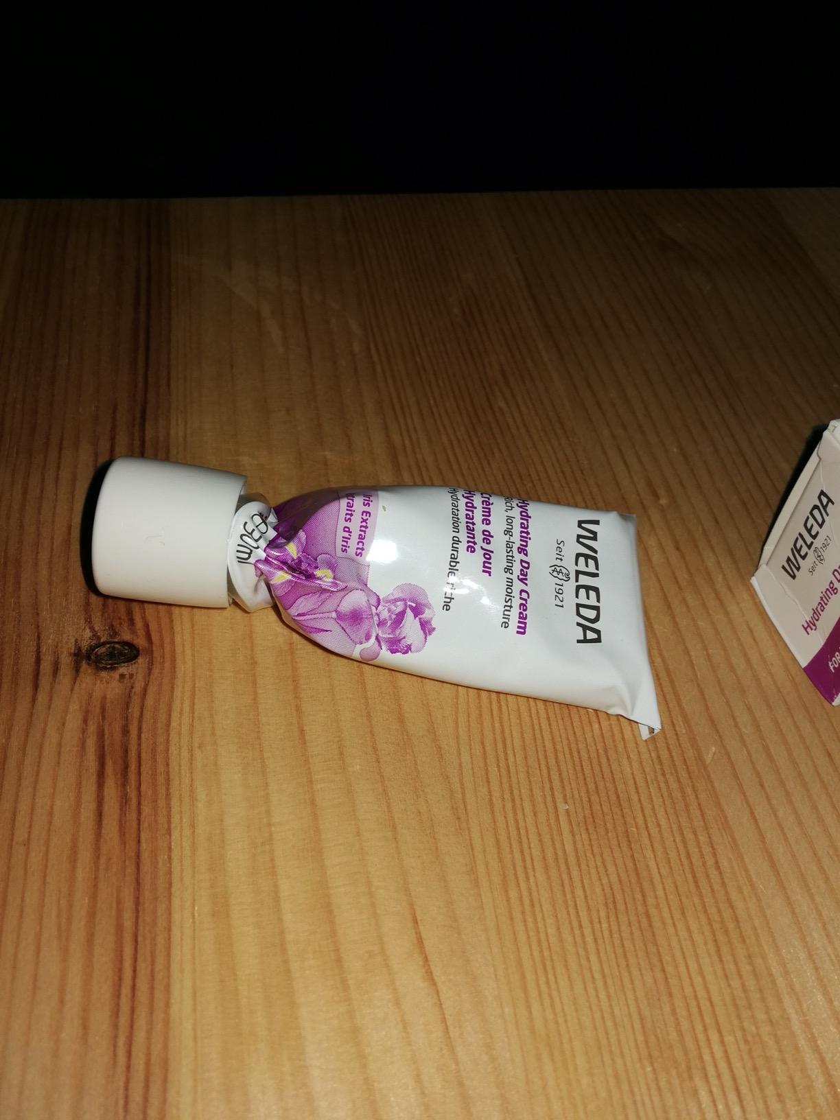 Weleda Hydrating Day Face Cream, 1 Fluid Ounce, Plant Rich Moisturizer with Iris Root, Jojoba Oil and Witch Hazel
