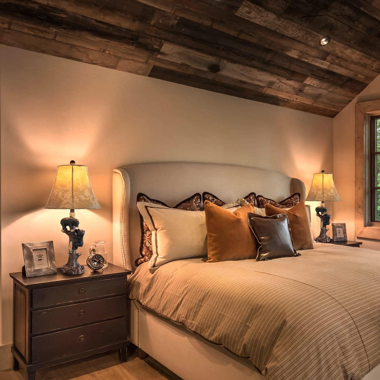 LOKHOM Climbing Bears Rustic Western Table Lamp Set of 2, 26" Rustic Bedside Lamp with USB & TypeC Charging Port, Natural Bears Table Lamp for Bedroom Living Room Foyer Office Valentine's Day Gift