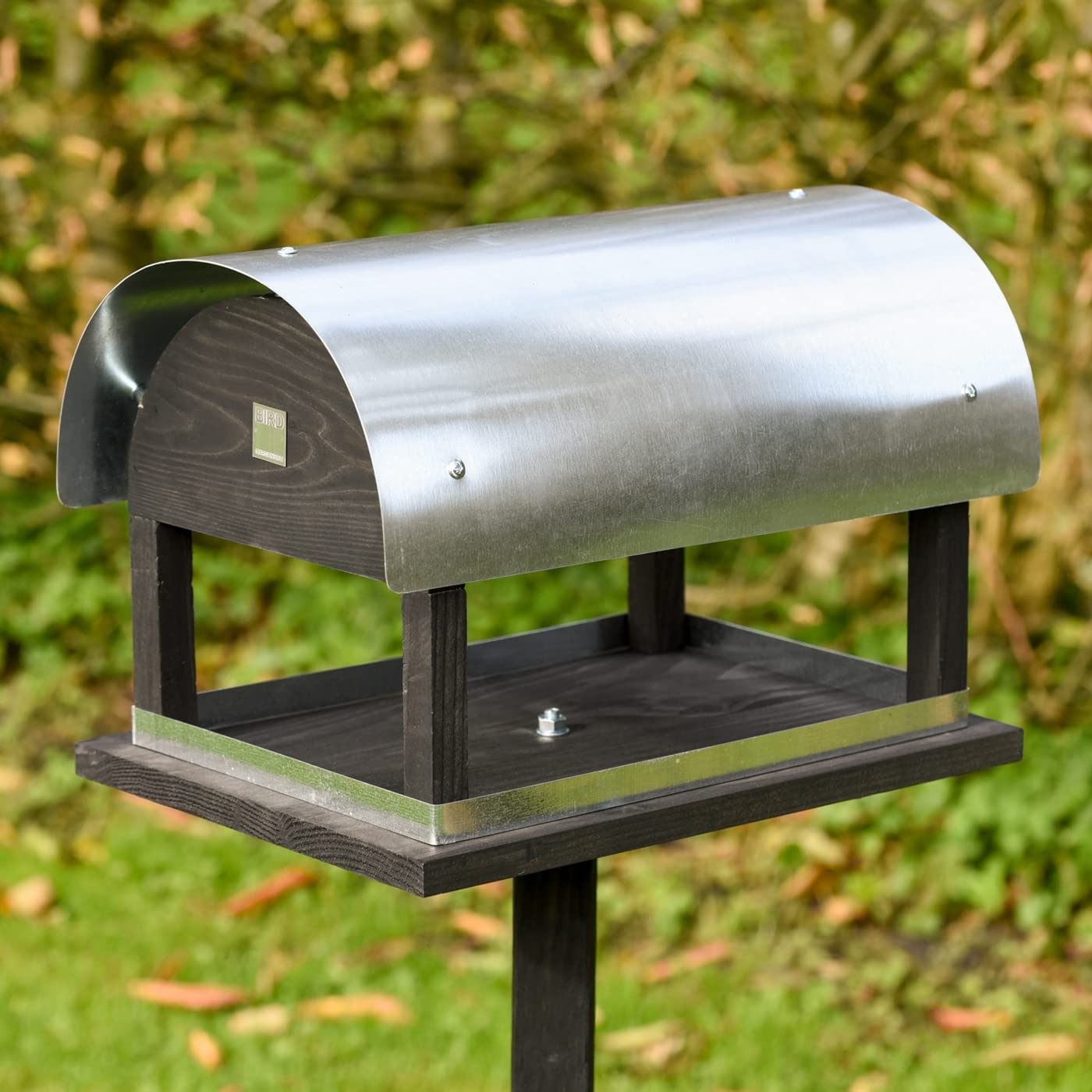 VOSS.garden Vogelhaus Rom inklusive Vogelhausständer, Vogelhäuschen Vogelfutterhaus Holzhaus Futterhaus Gartenhaus, Vogel Gartenvögel Wildvögel Garten