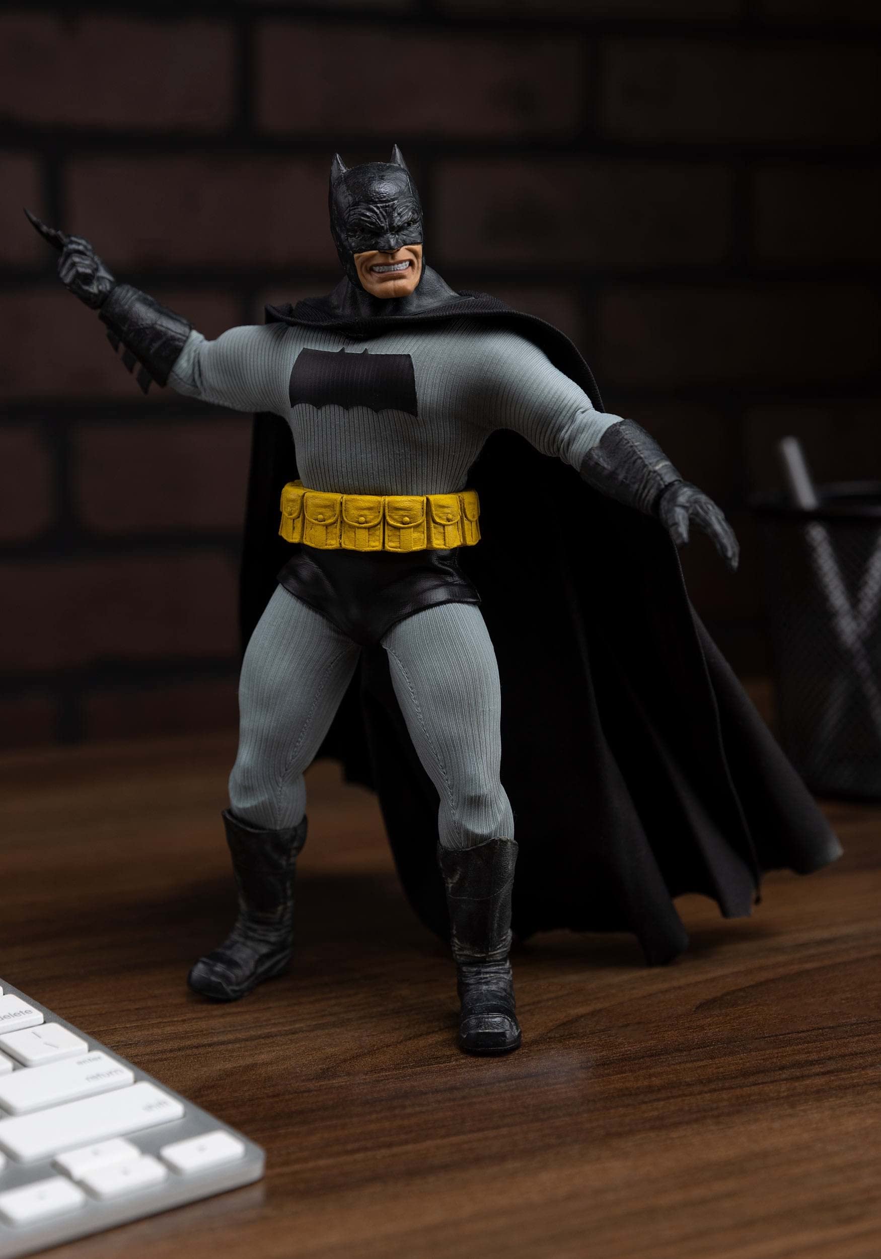 Batman Mroczny Rycerz Return Figurka Dynamiczna Akcja Bohaterowie 1/9 Batman 21 cm